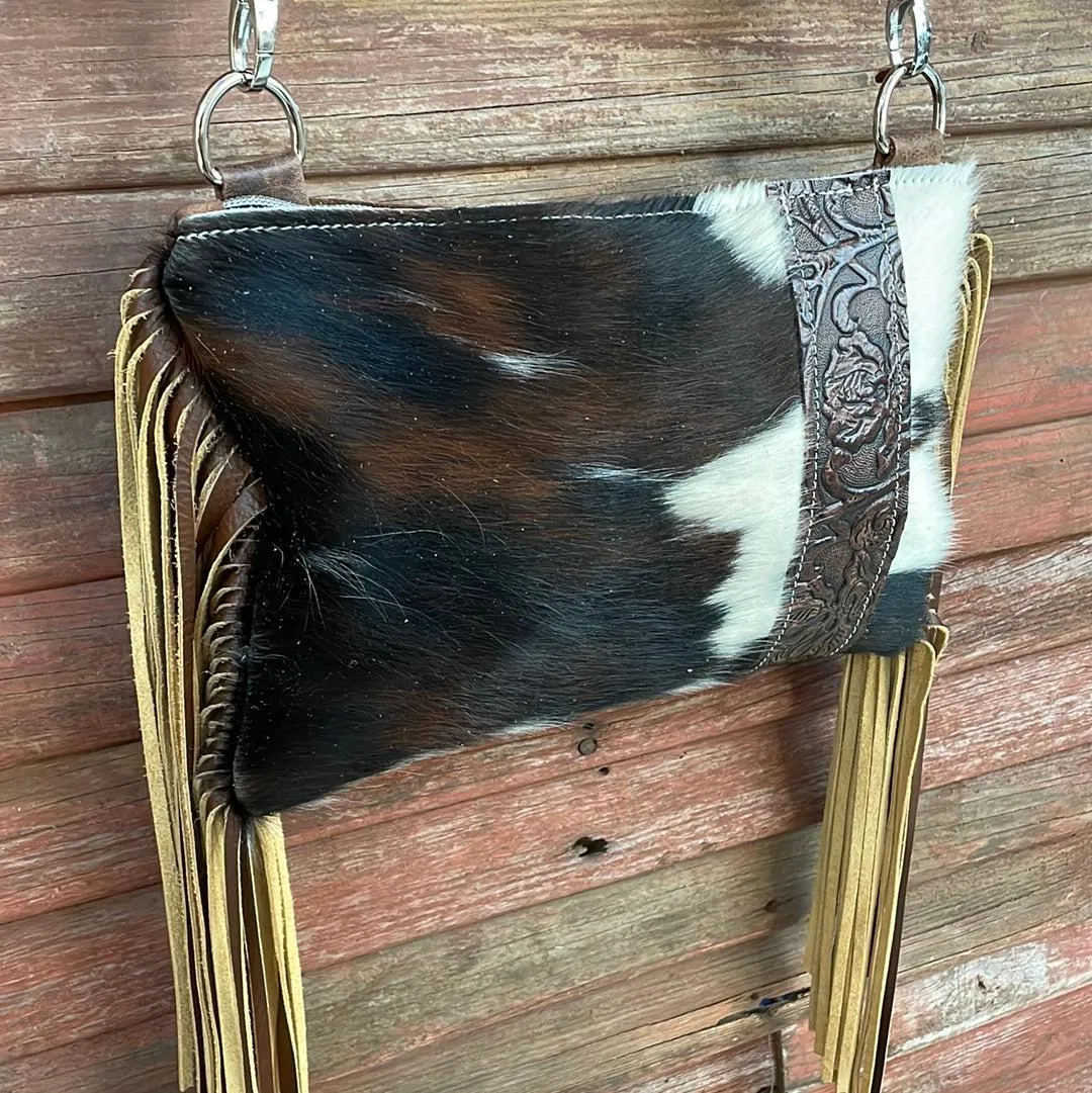 003 Patsy - Tricolor w/ Cowboy Tool