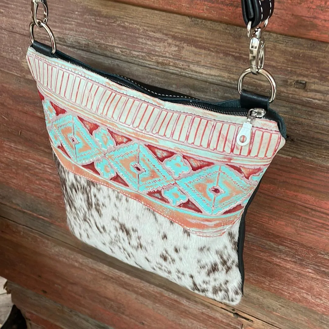 042 Shania - Longhorn w/ Fiesta Navajo