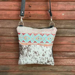042 Shania - Longhorn w/ Fiesta Navajo
