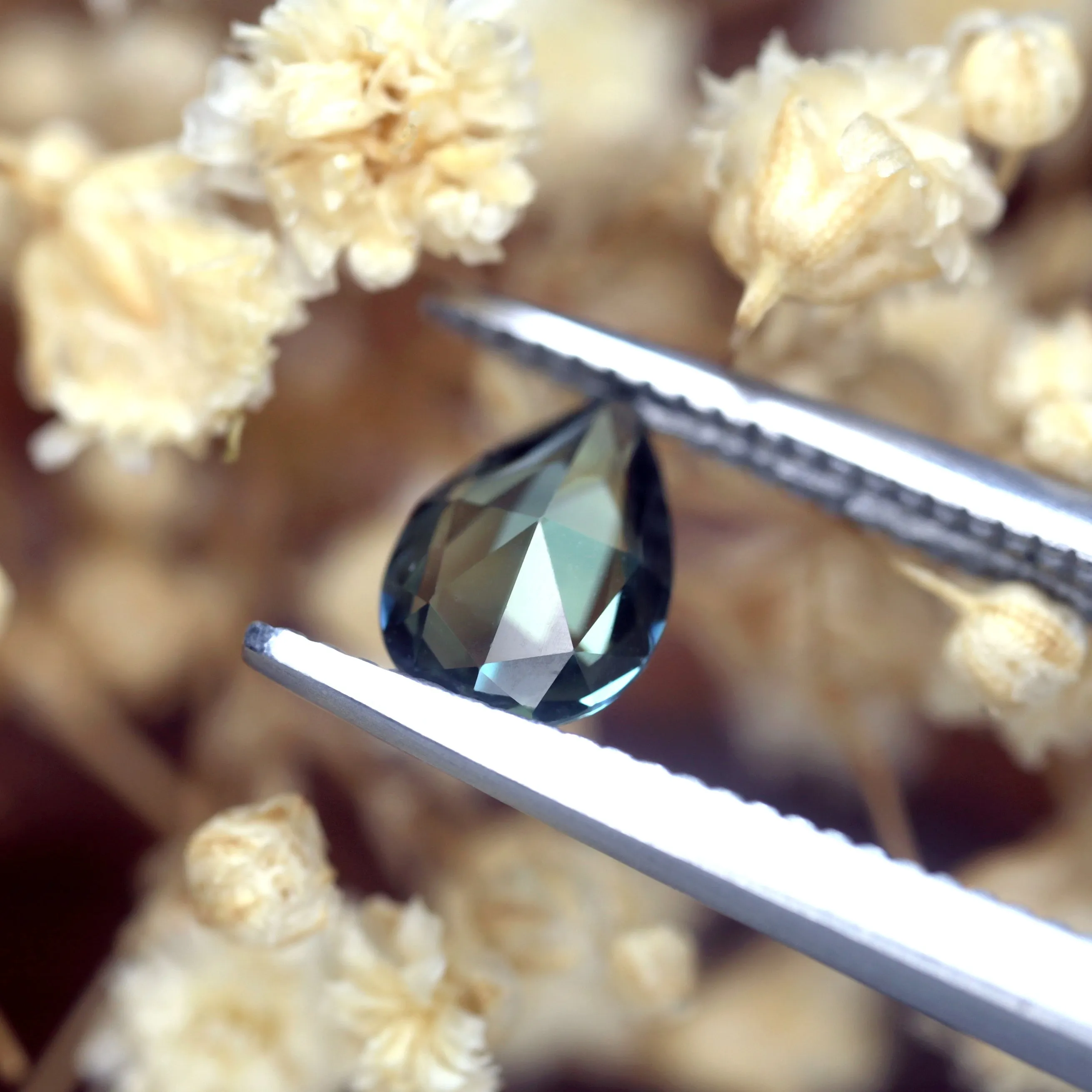 0.48ct Certified Natural Teal Sapphire