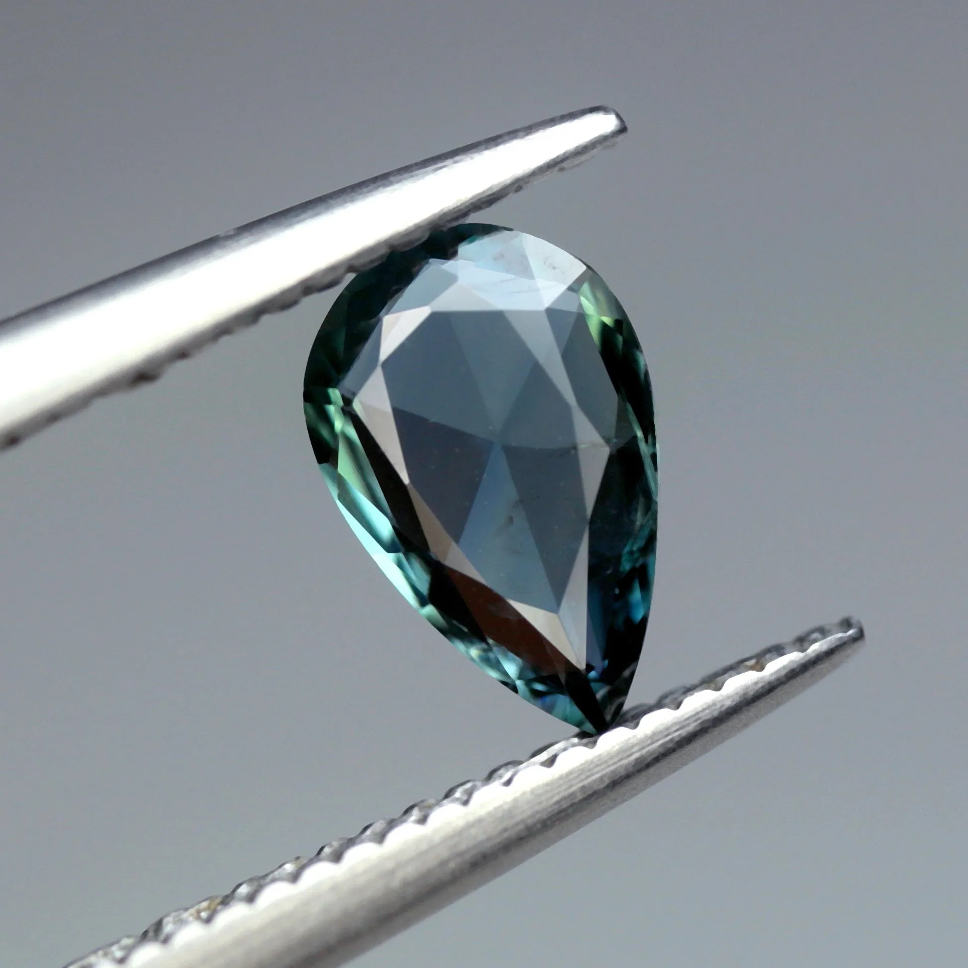 0.50ct Certified Natural Teal Sapphire