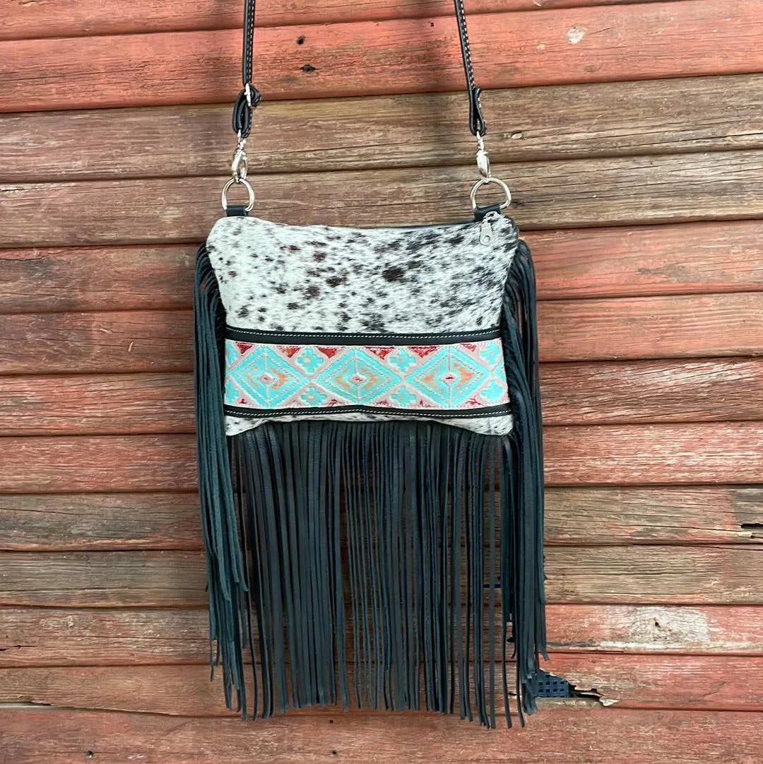 051 Patsy - B&W Speckle w/ Fiesta Navajo