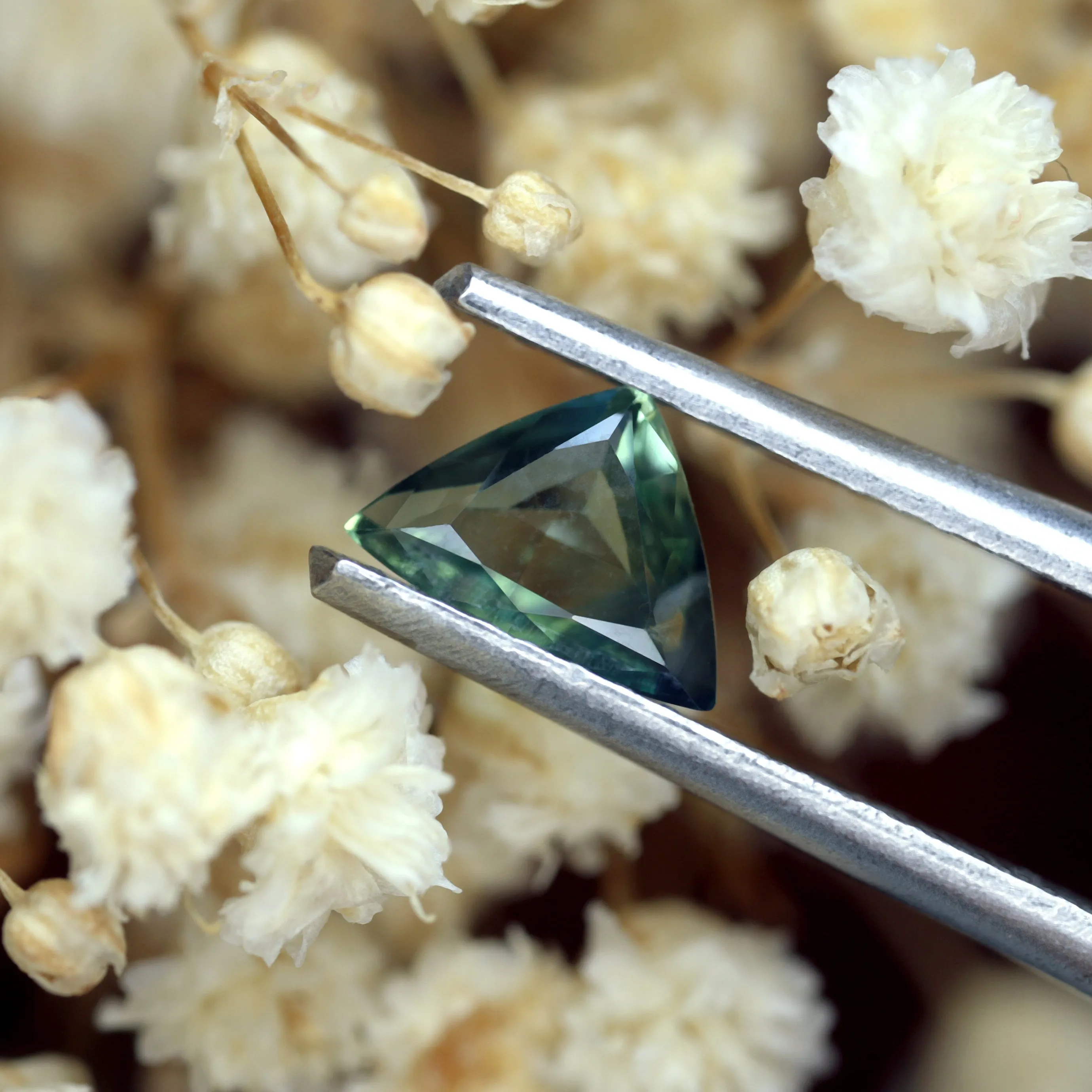 0.56ct Certified Natural Teal Sapphire