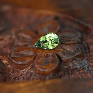 0.58ct Certified Natural Green Sapphire