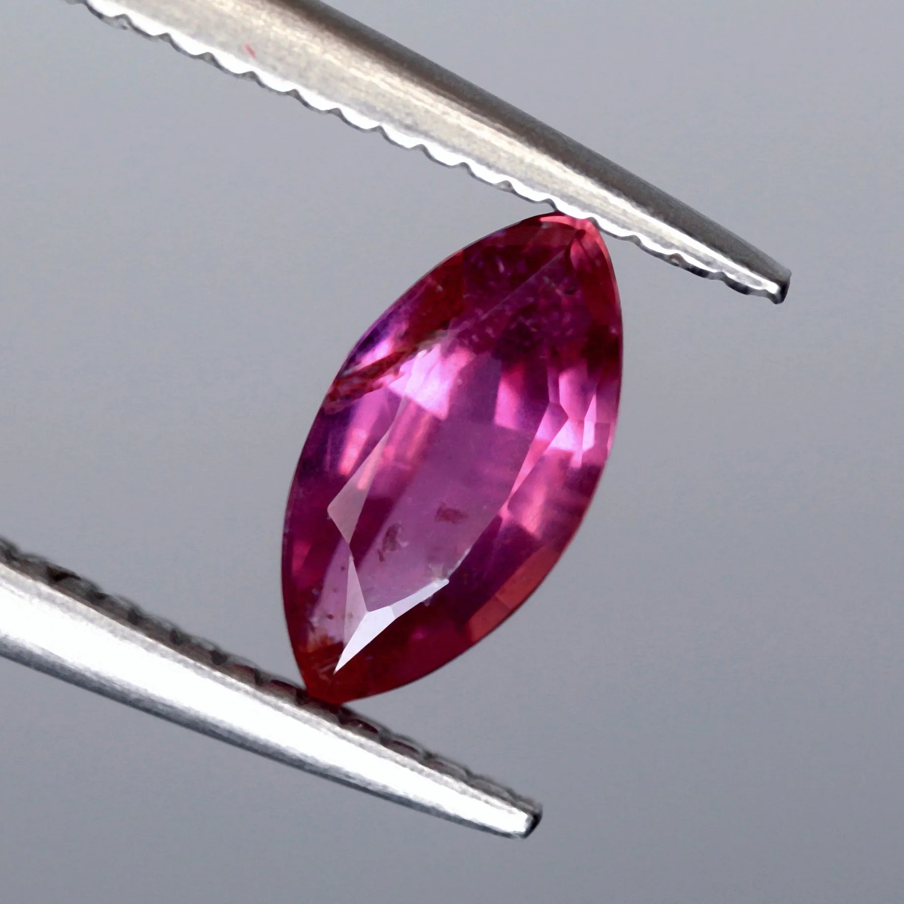 0.59ct Certified Natural Pink Sapphire