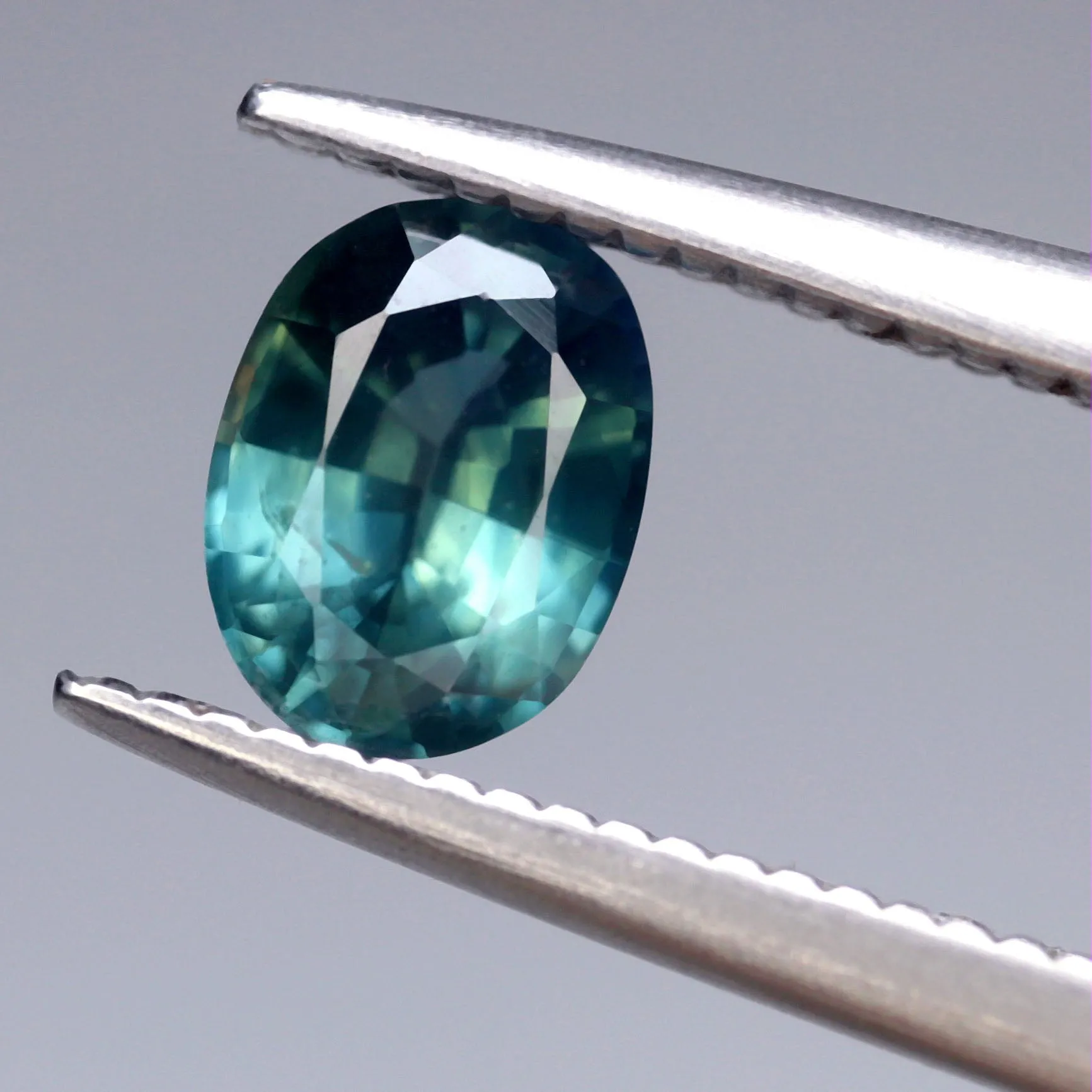 0.60ct Certified Natural Teal Sapphire