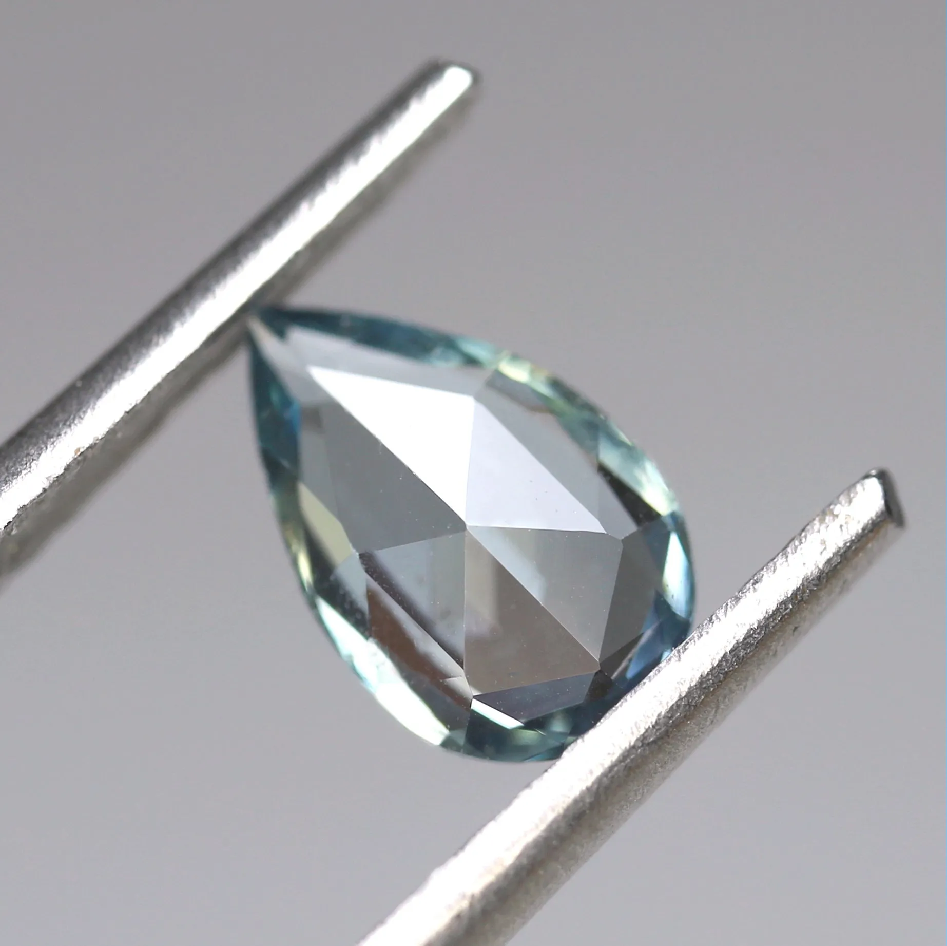 0.61ct Certified Natural Teal Sapphire