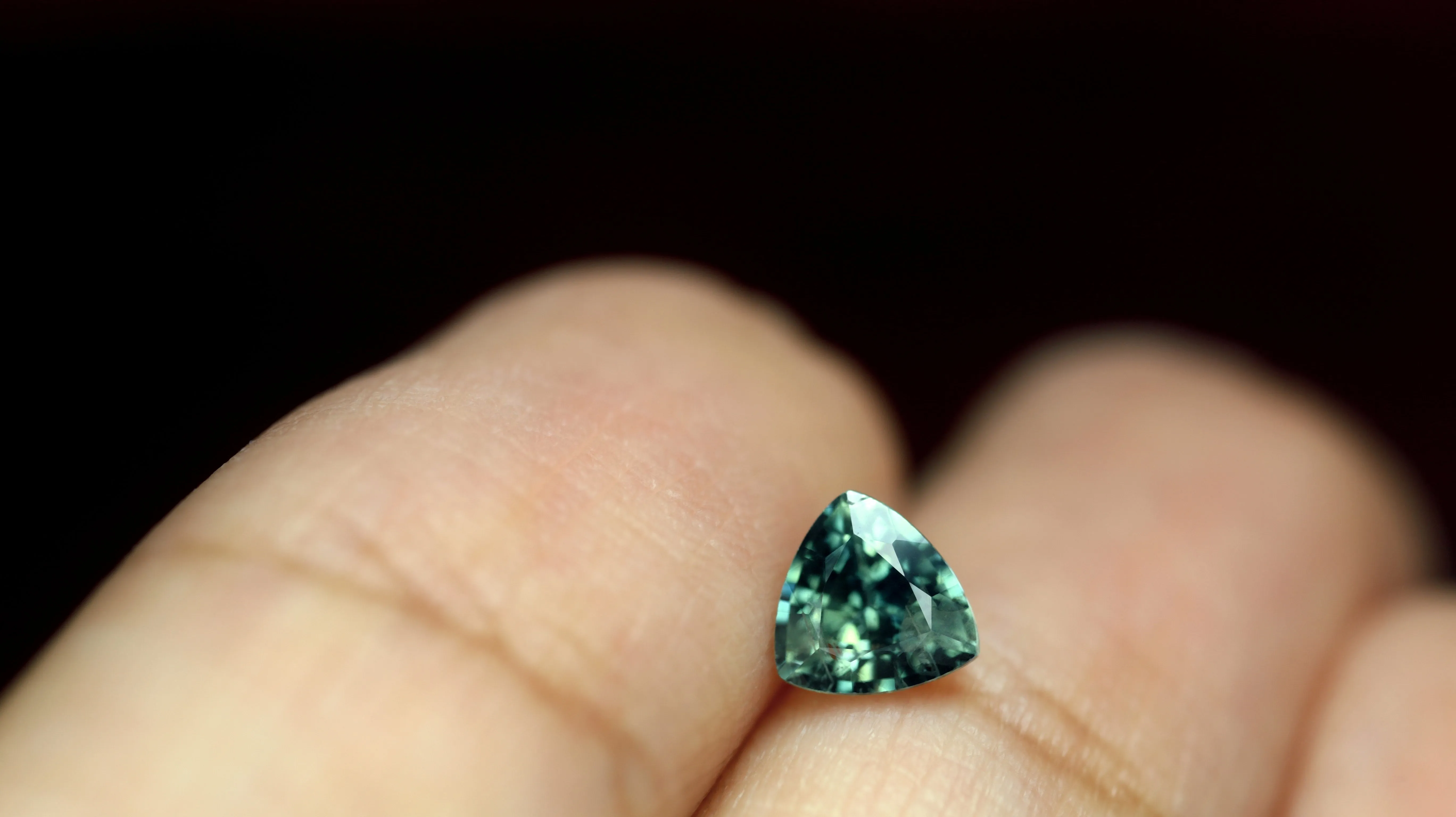 0.61ct Certified Natural Teal Sapphire