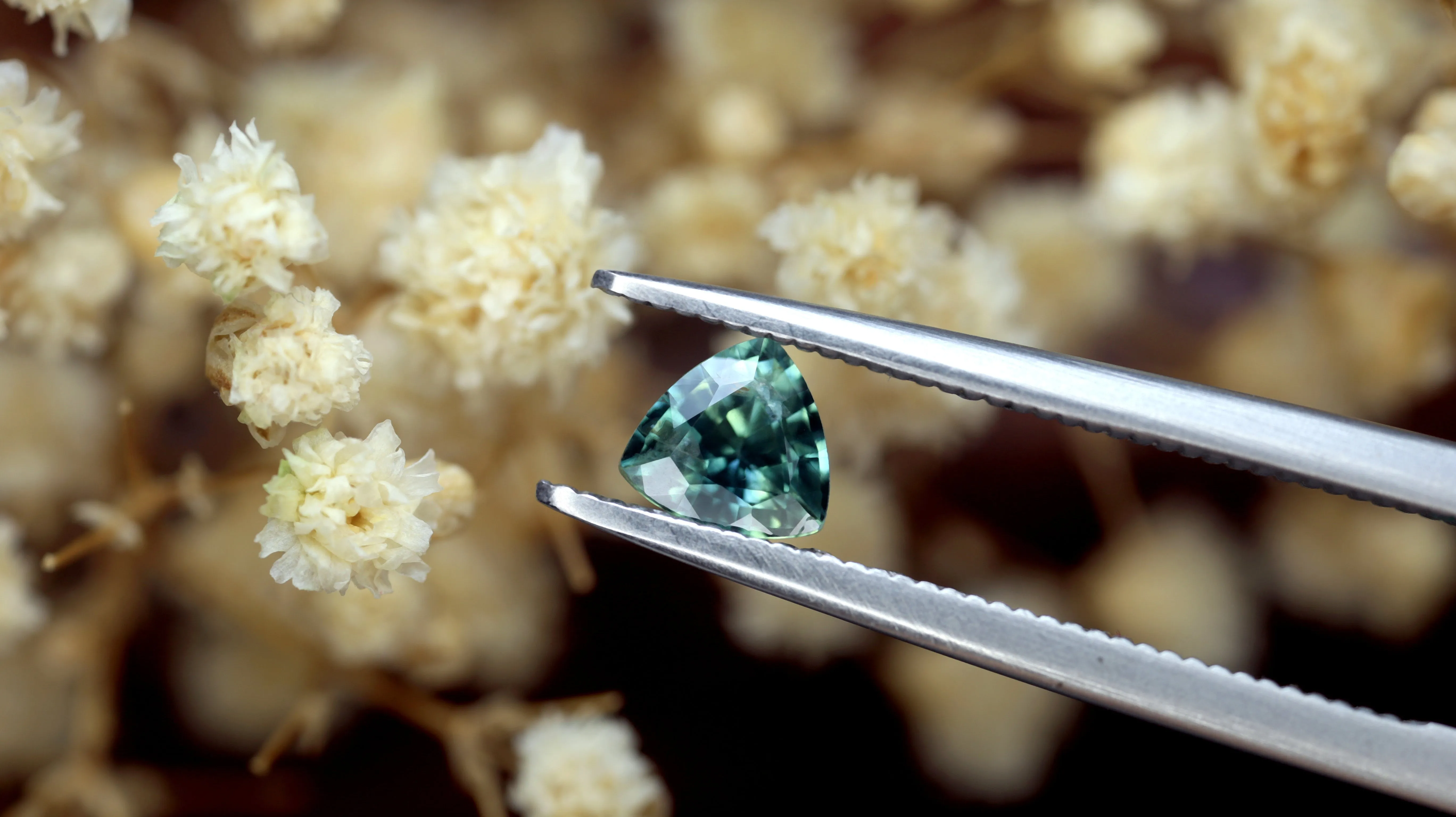 0.61ct Certified Natural Teal Sapphire