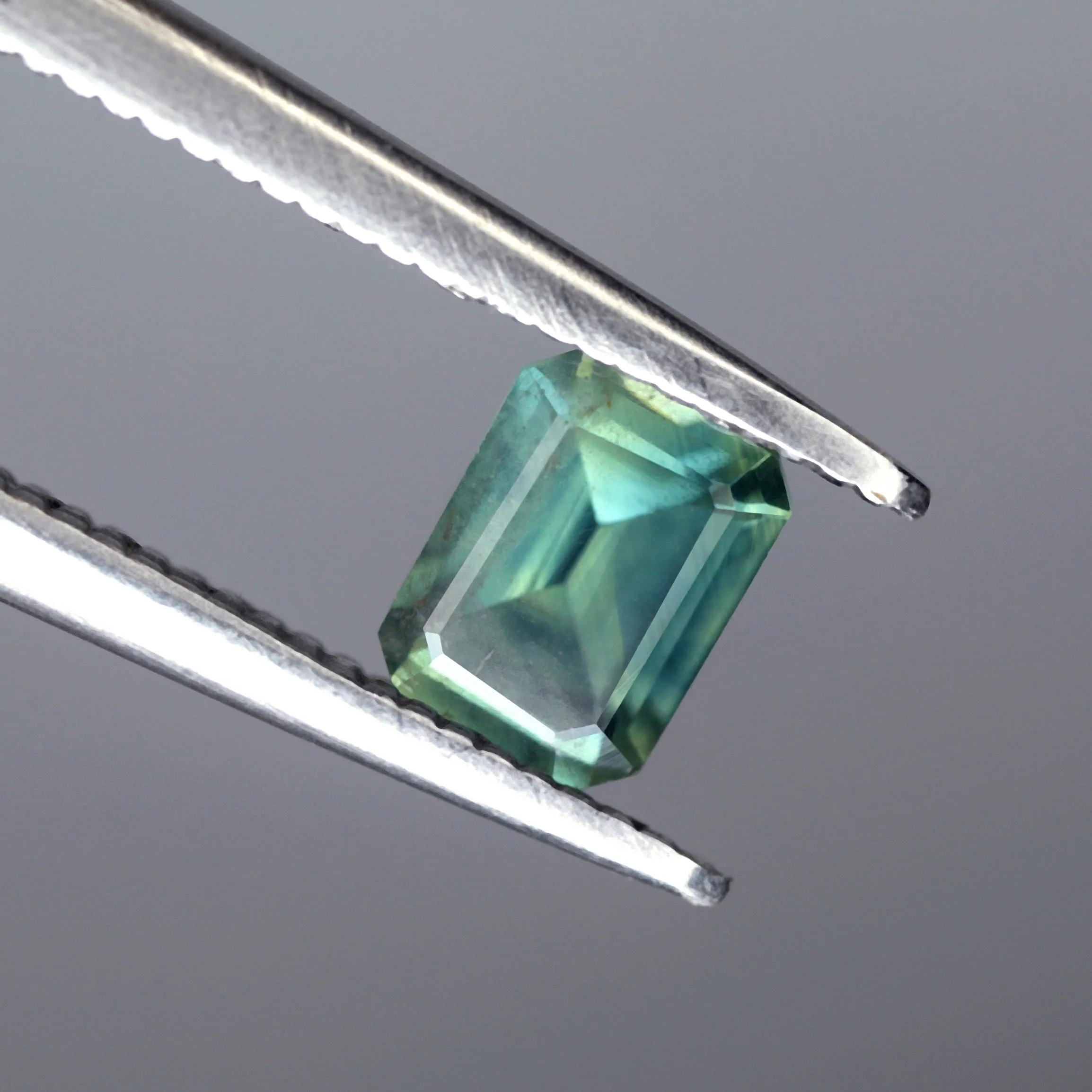 0.62ct Certified Natural Teal Sapphire