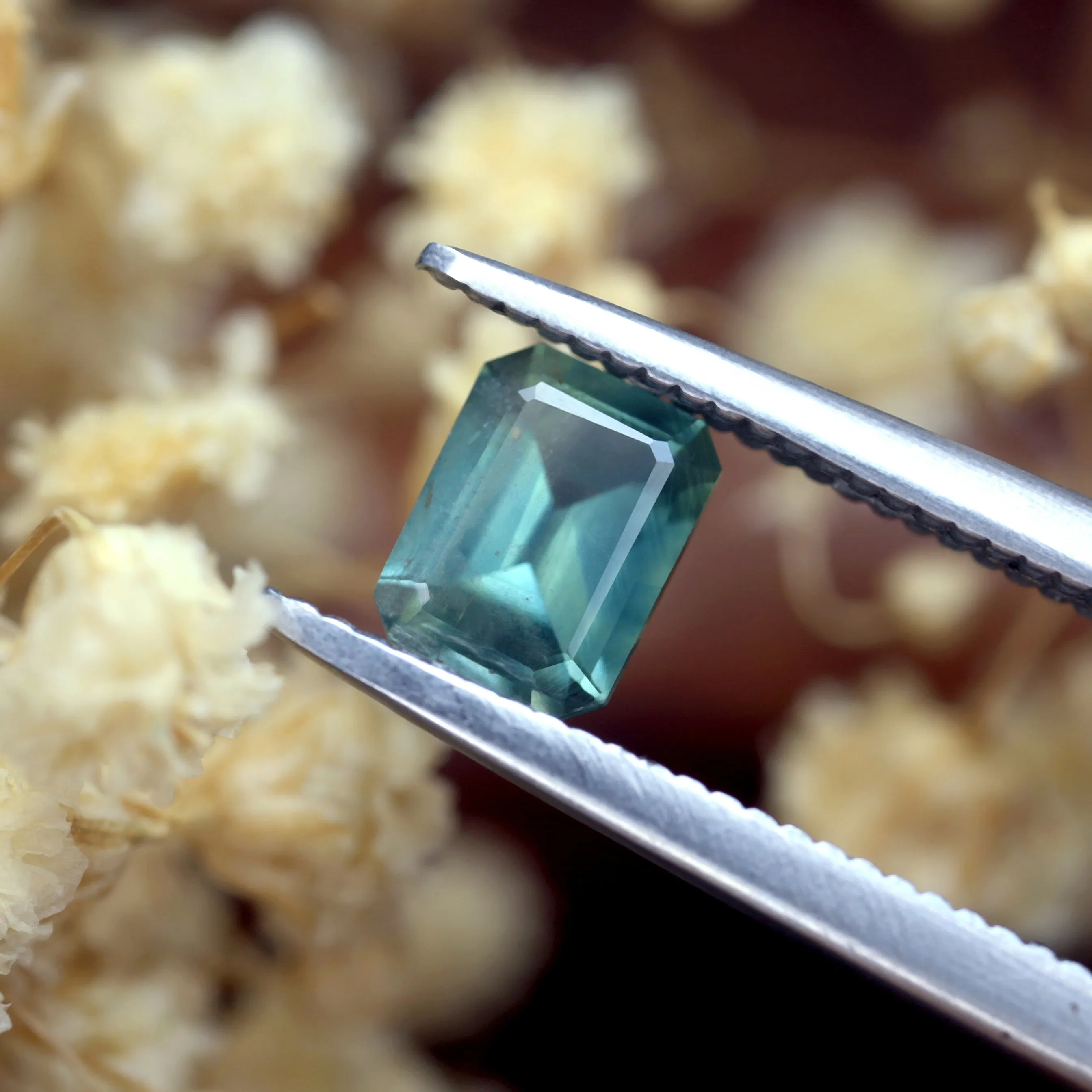 0.62ct Certified Natural Teal Sapphire