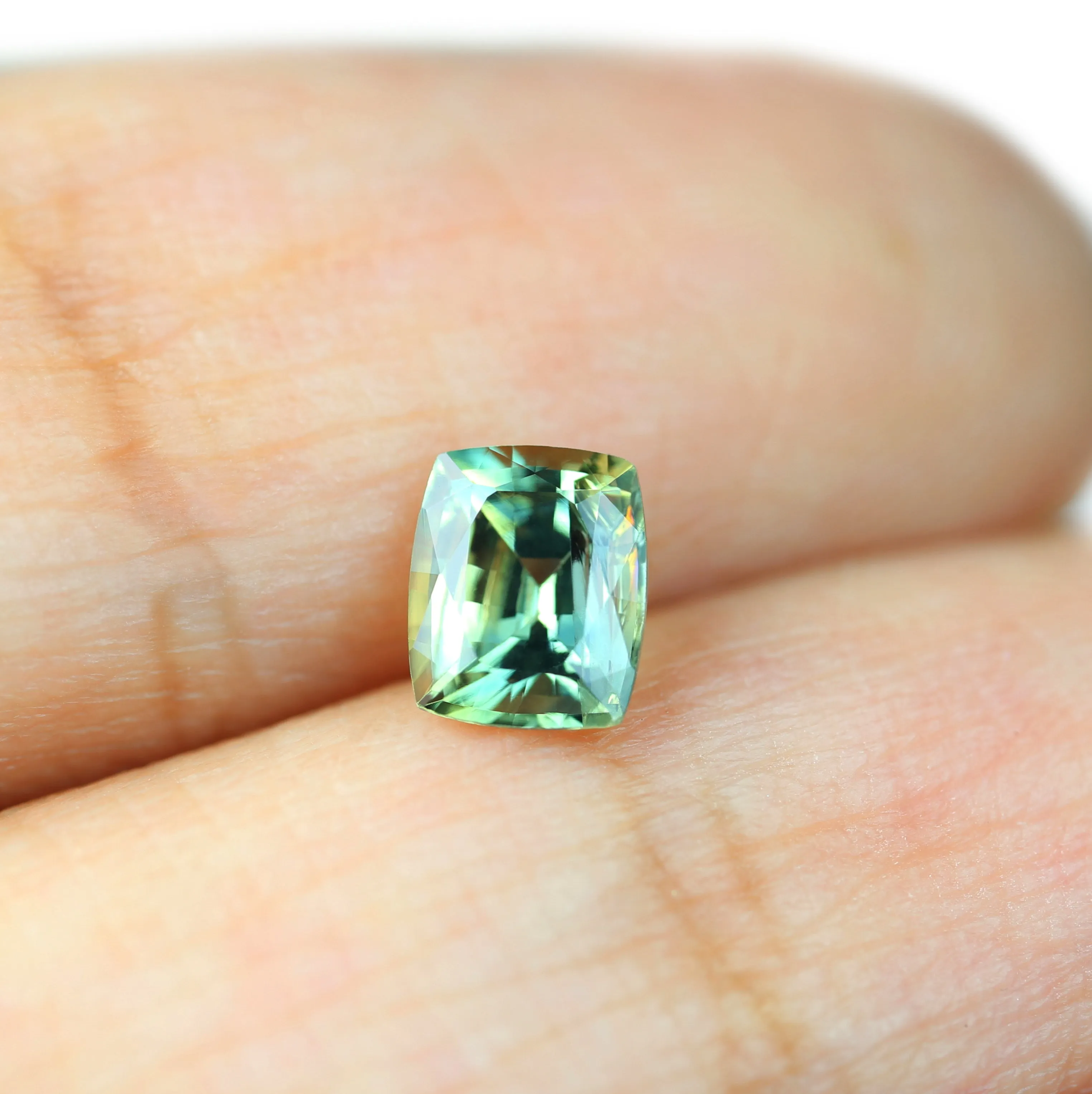 0.63ct Certified Natural Green Sapphire