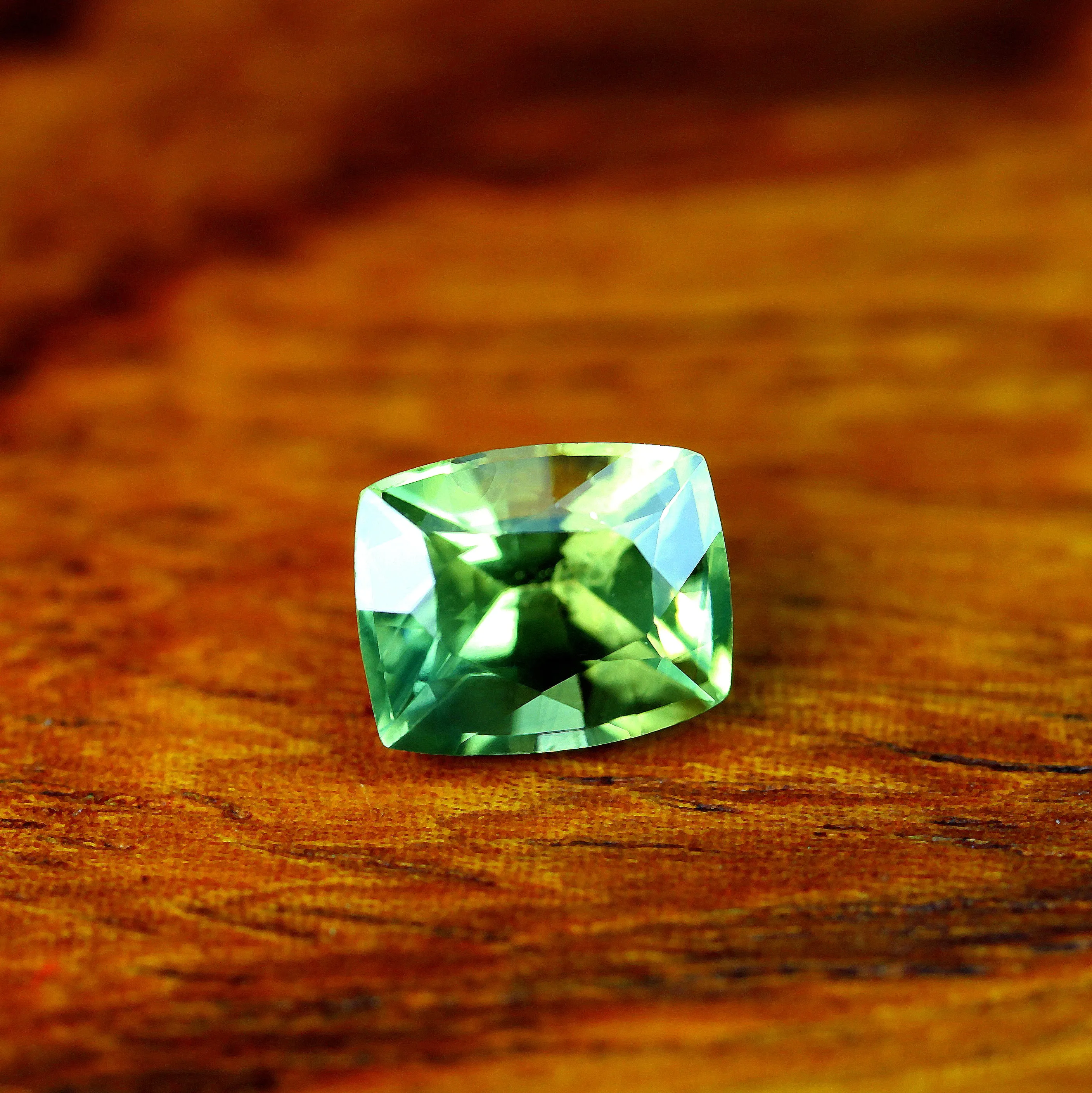 0.65ct Certified Natural Green Sapphire