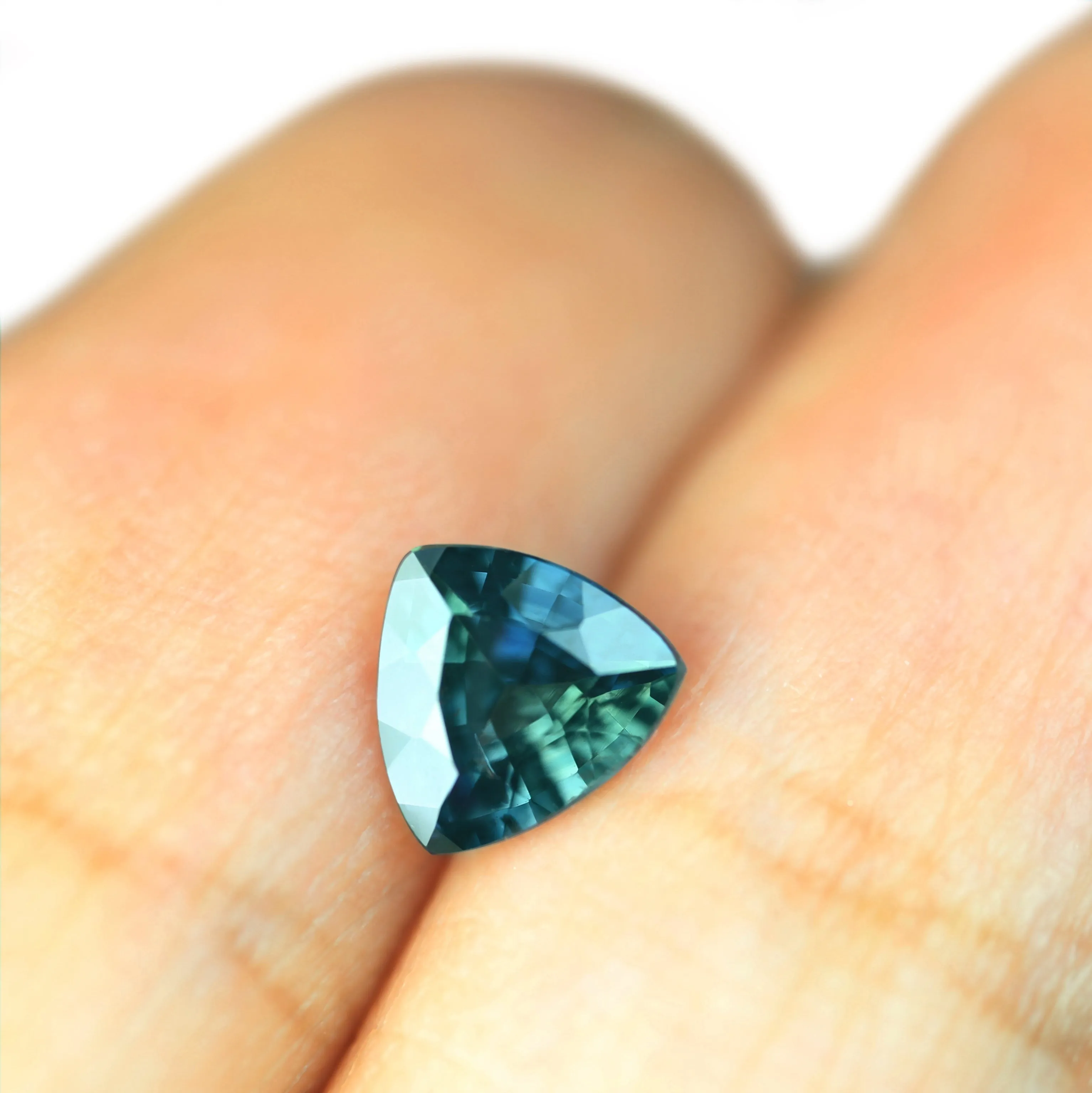 0.65ct Certified Natural Teal Sapphire
