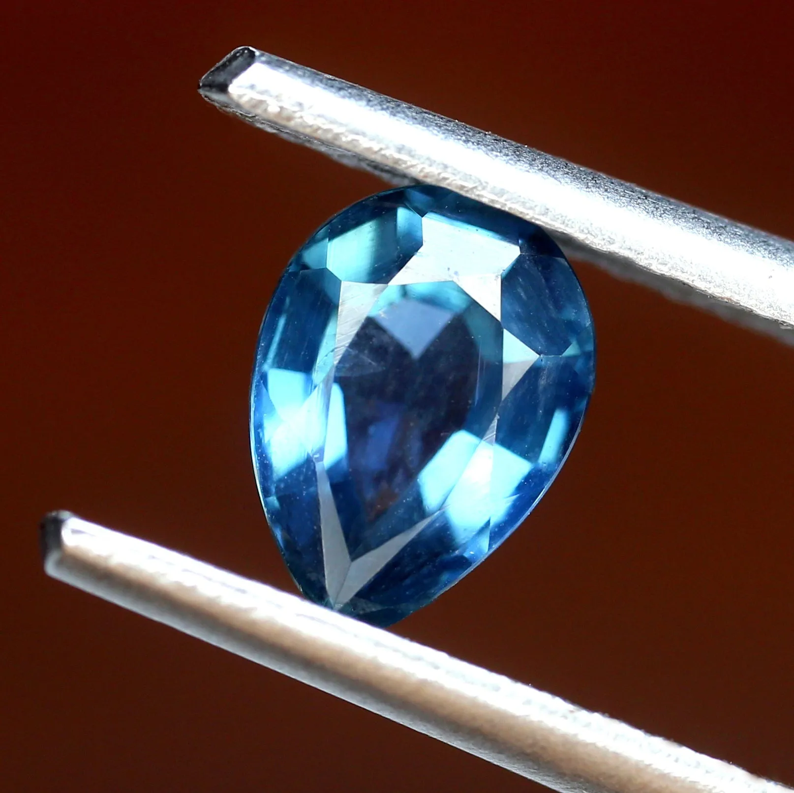 0.65ct Certified Natural Teal Sapphire