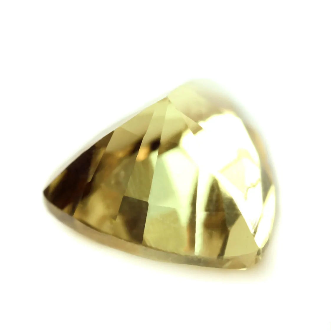 0.65ct Crtified Natural Yellow Sapphire