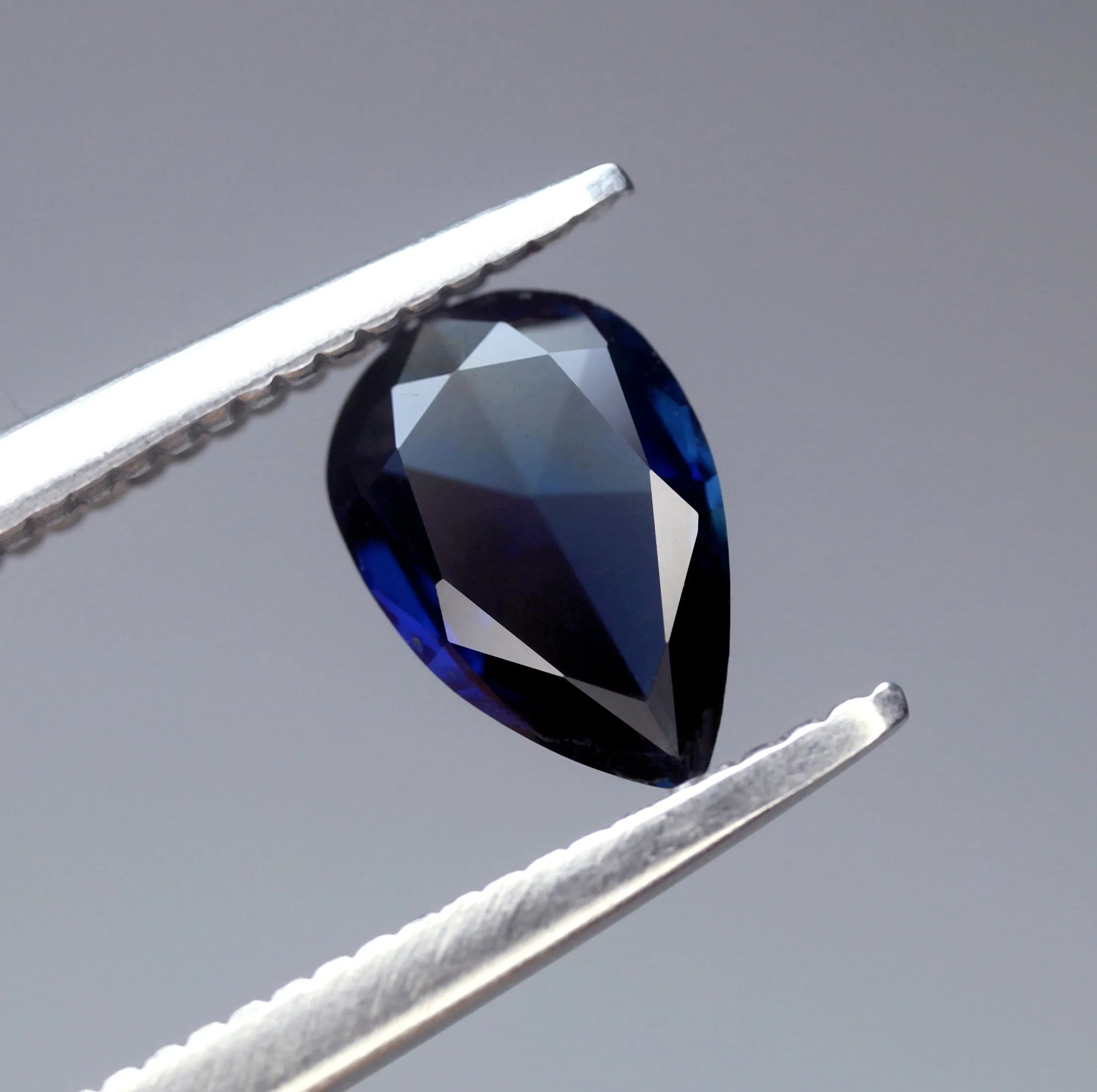 0.66ct Certified Natural Teal Sapphire