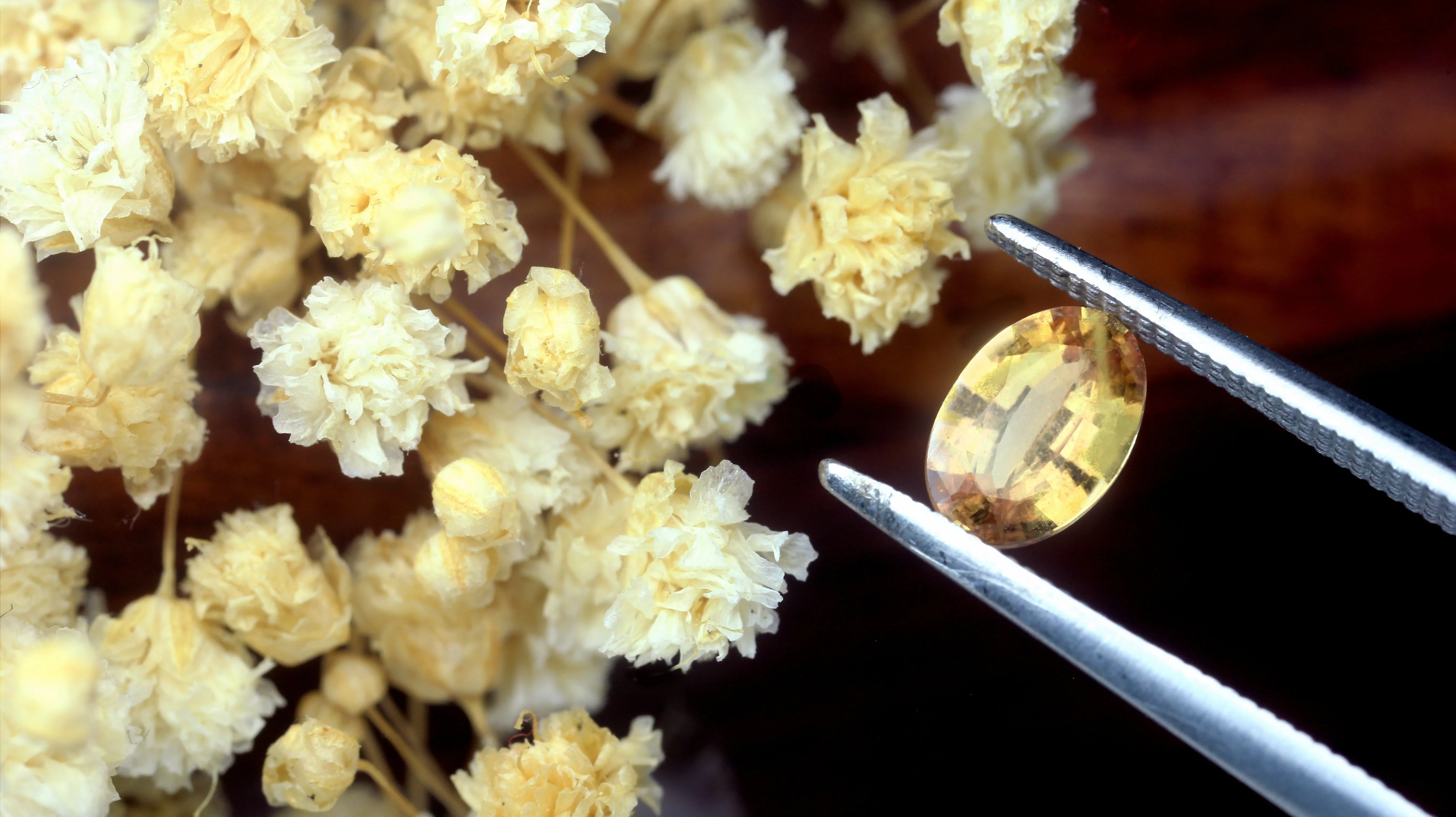 0.66ct Certified Natural Yellow Sapphire