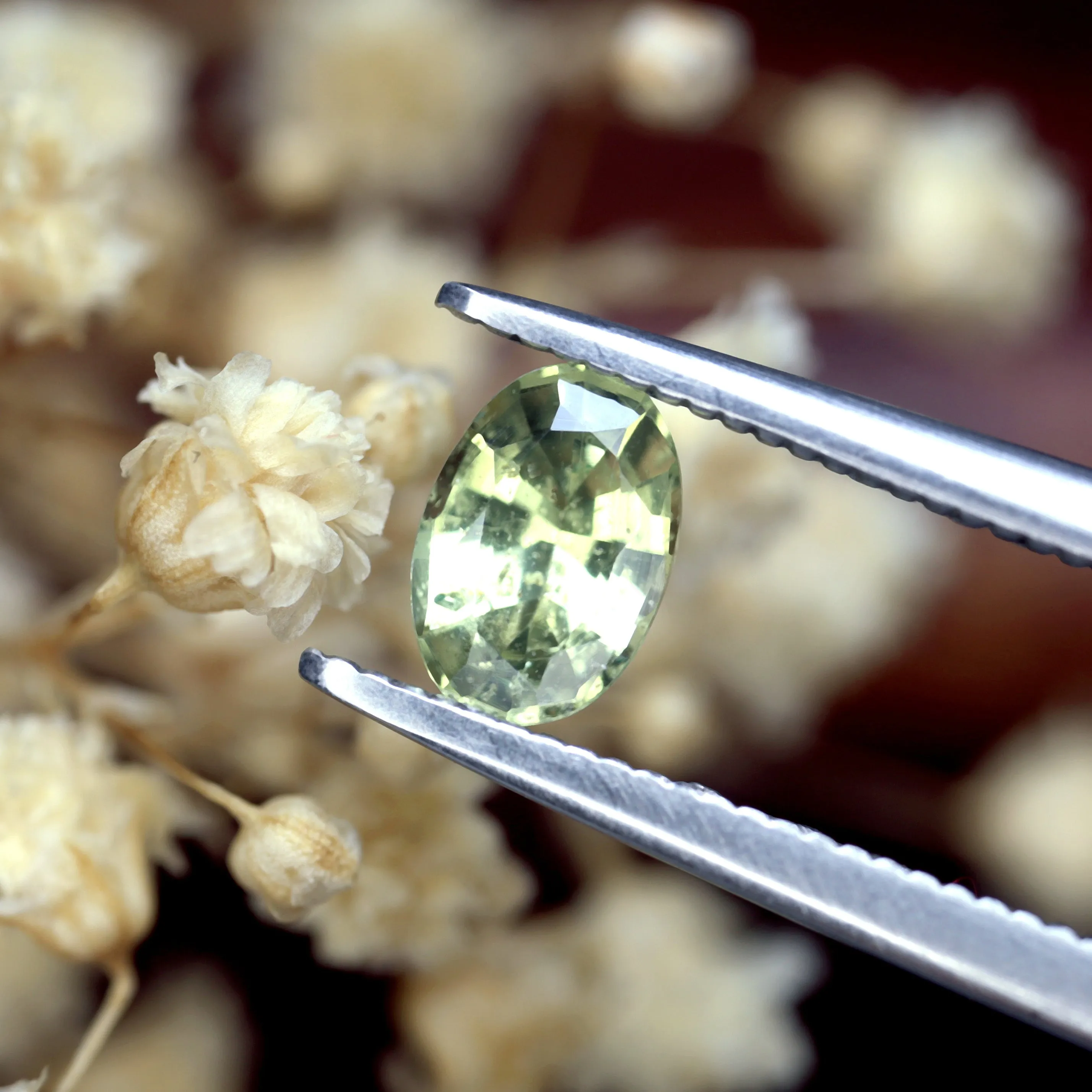 0.67ct Certified Natural Yellow Sapphire