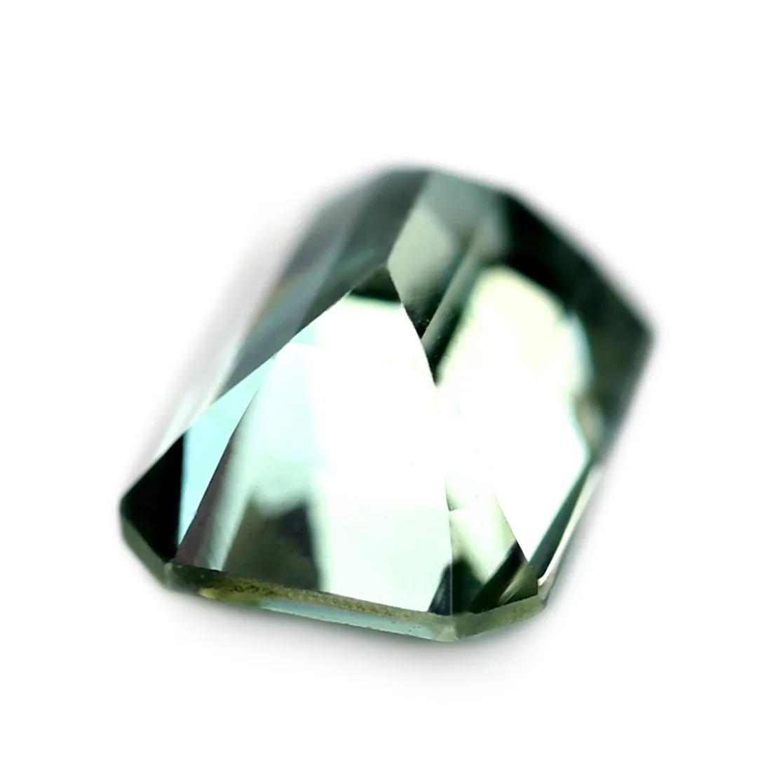 0.69ct Certified Natural Teal Sapphire