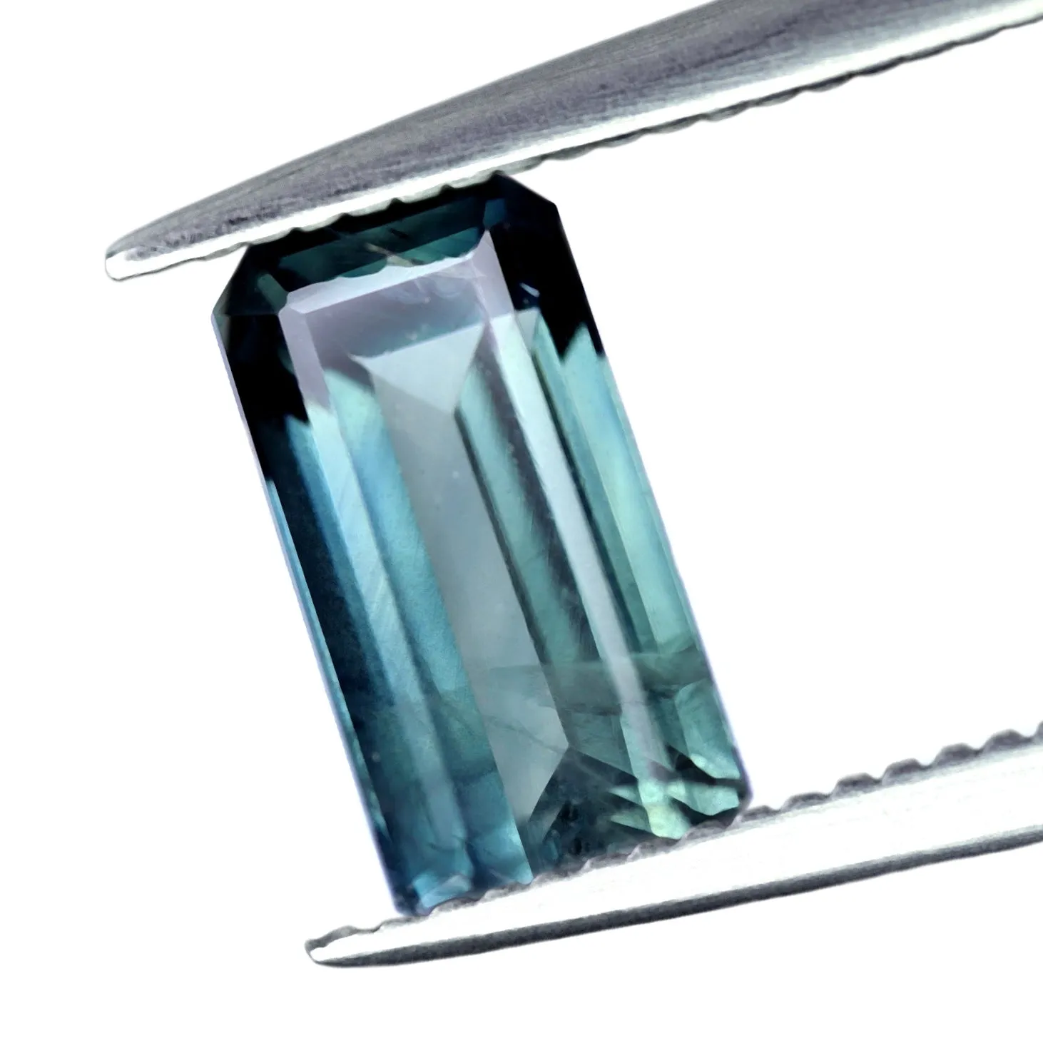0.69ct Certified Natural Teal Sapphire