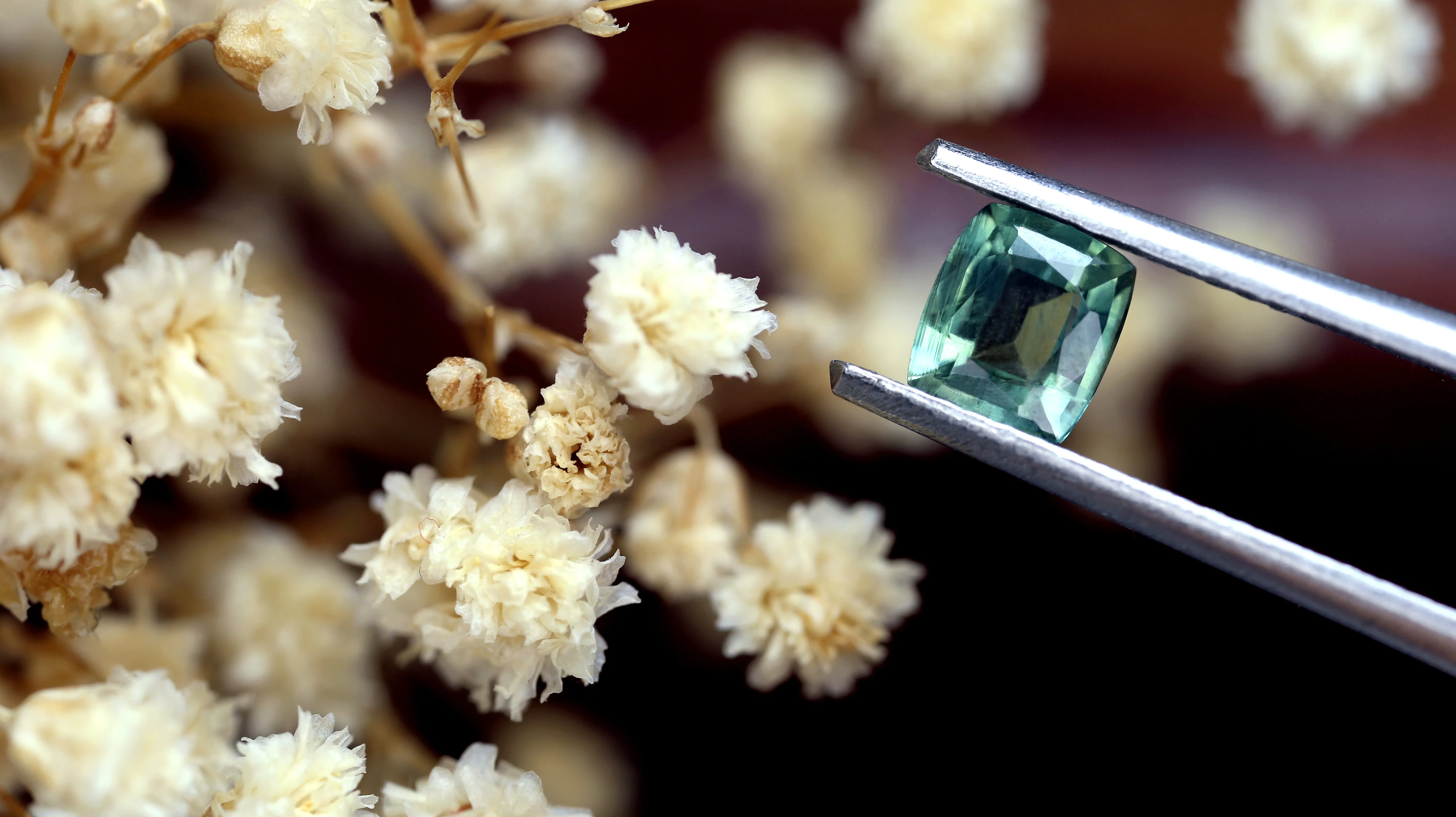 0.70ct Certified Natural Teal Sapphire
