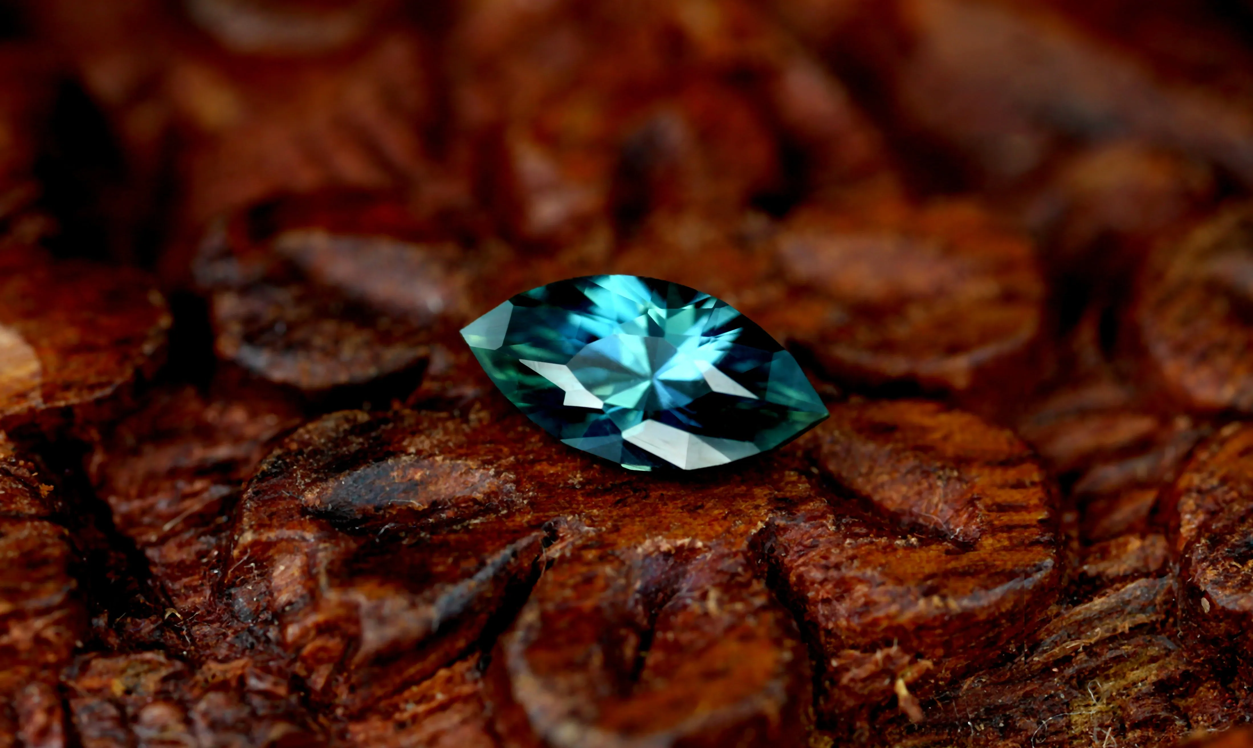 0.70ct Certified Natural Teal Sapphire