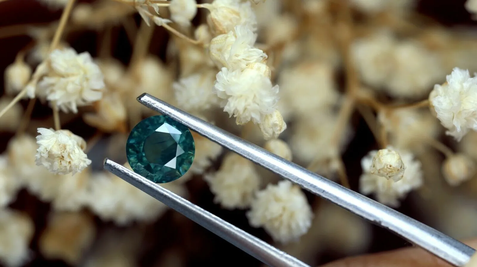 0.73ct Certified Natural Teal Sapphire