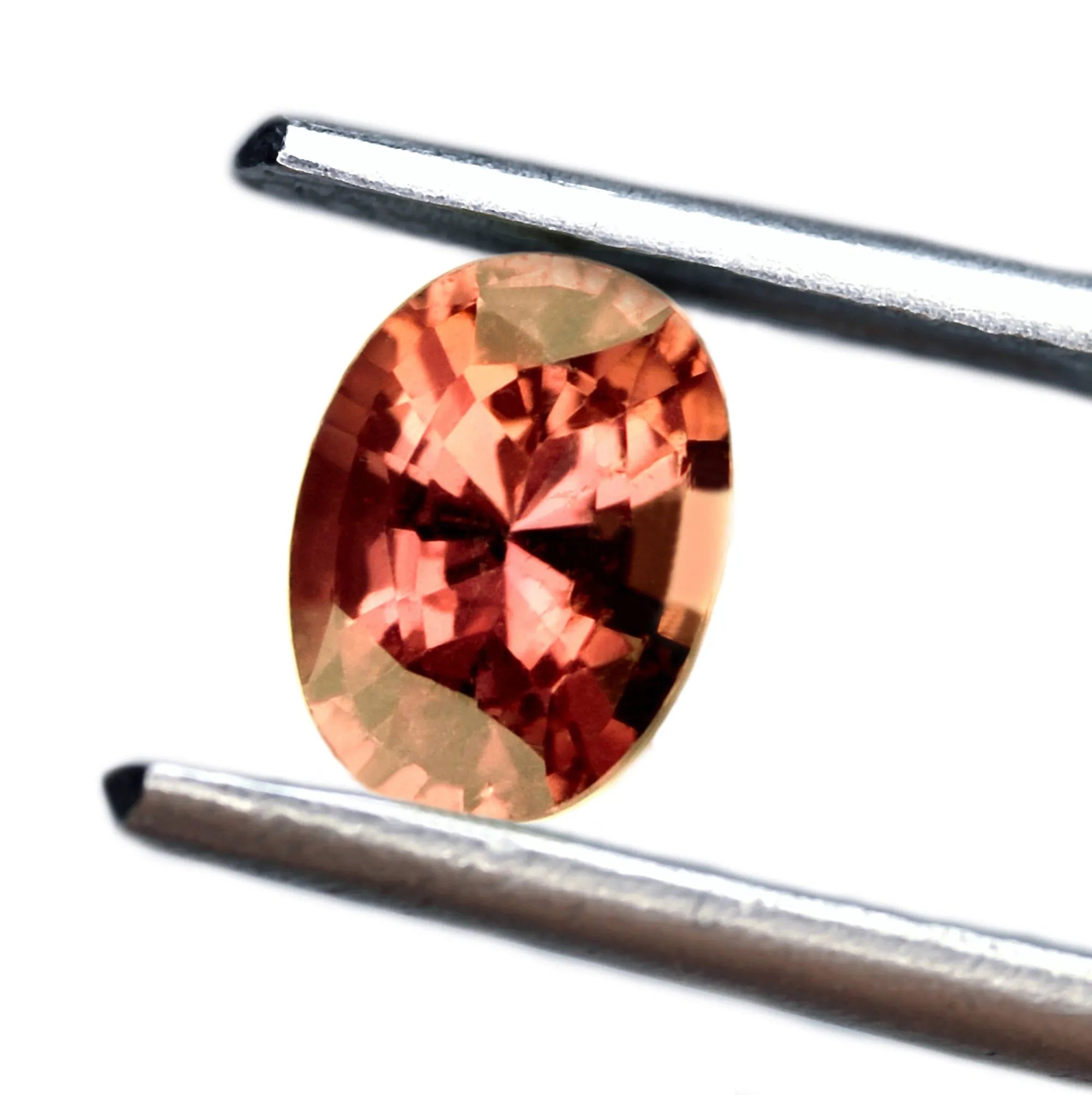 0.75ct Certified Natural Pinkish Orange Sapphire