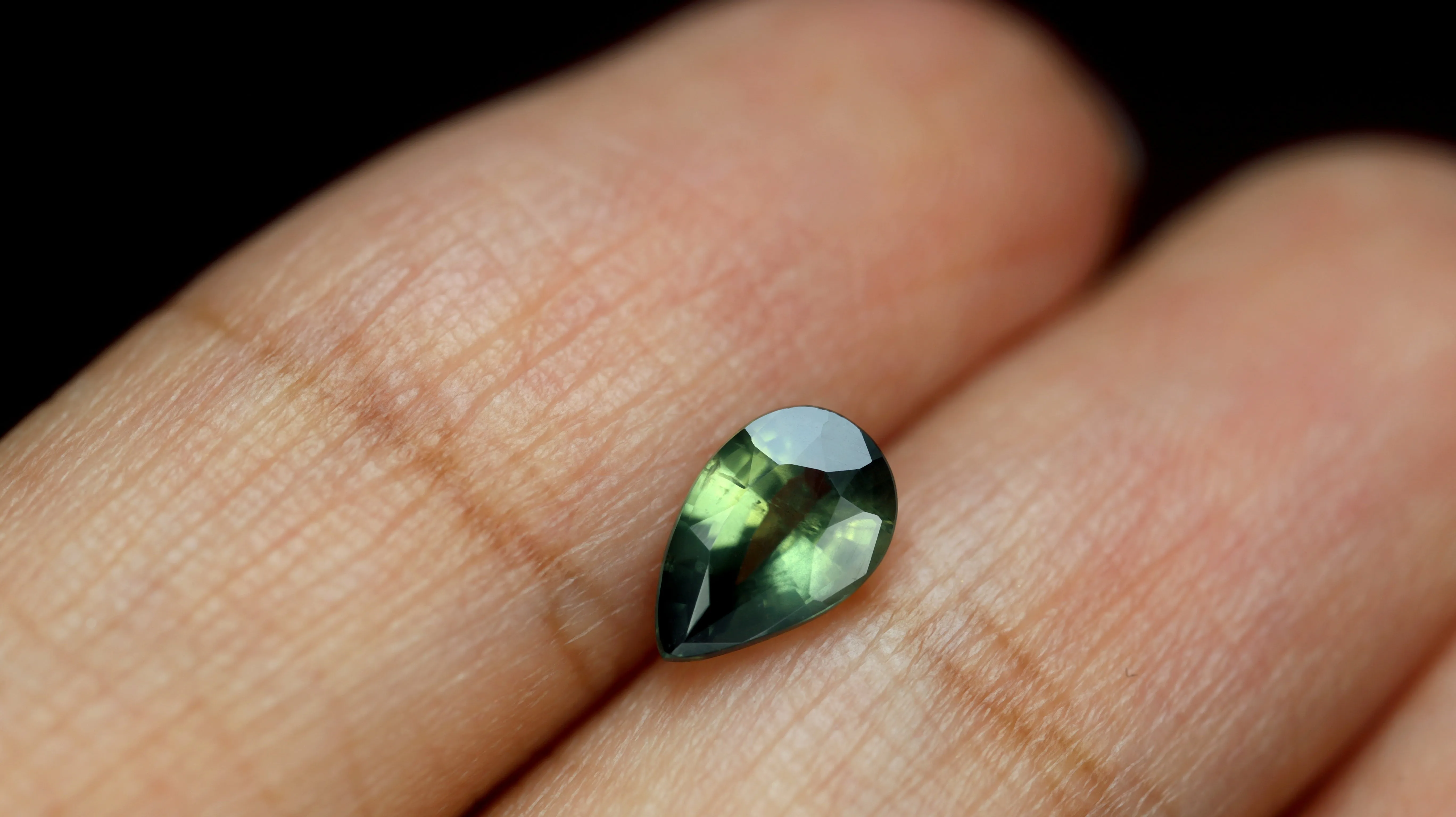 0.76ct Certified Natural Green Sapphire