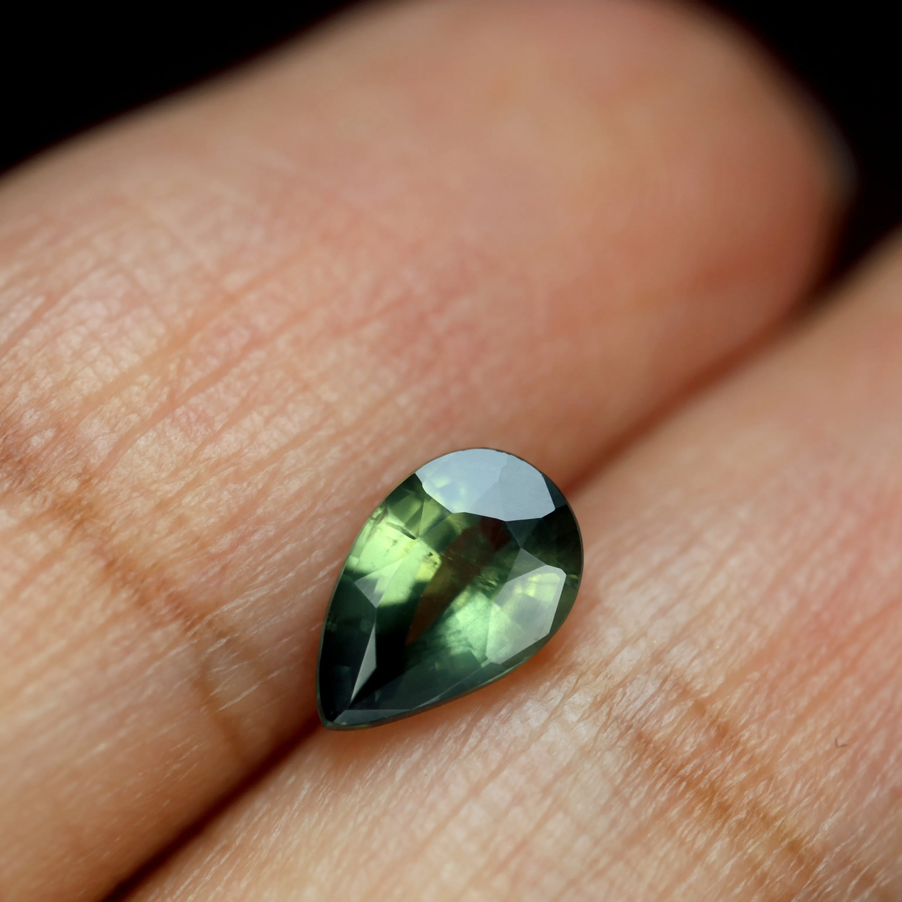 0.76ct Certified Natural Green Sapphire