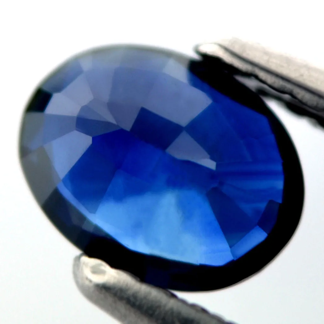 0.77ct Certified Natural Blue Sapphire