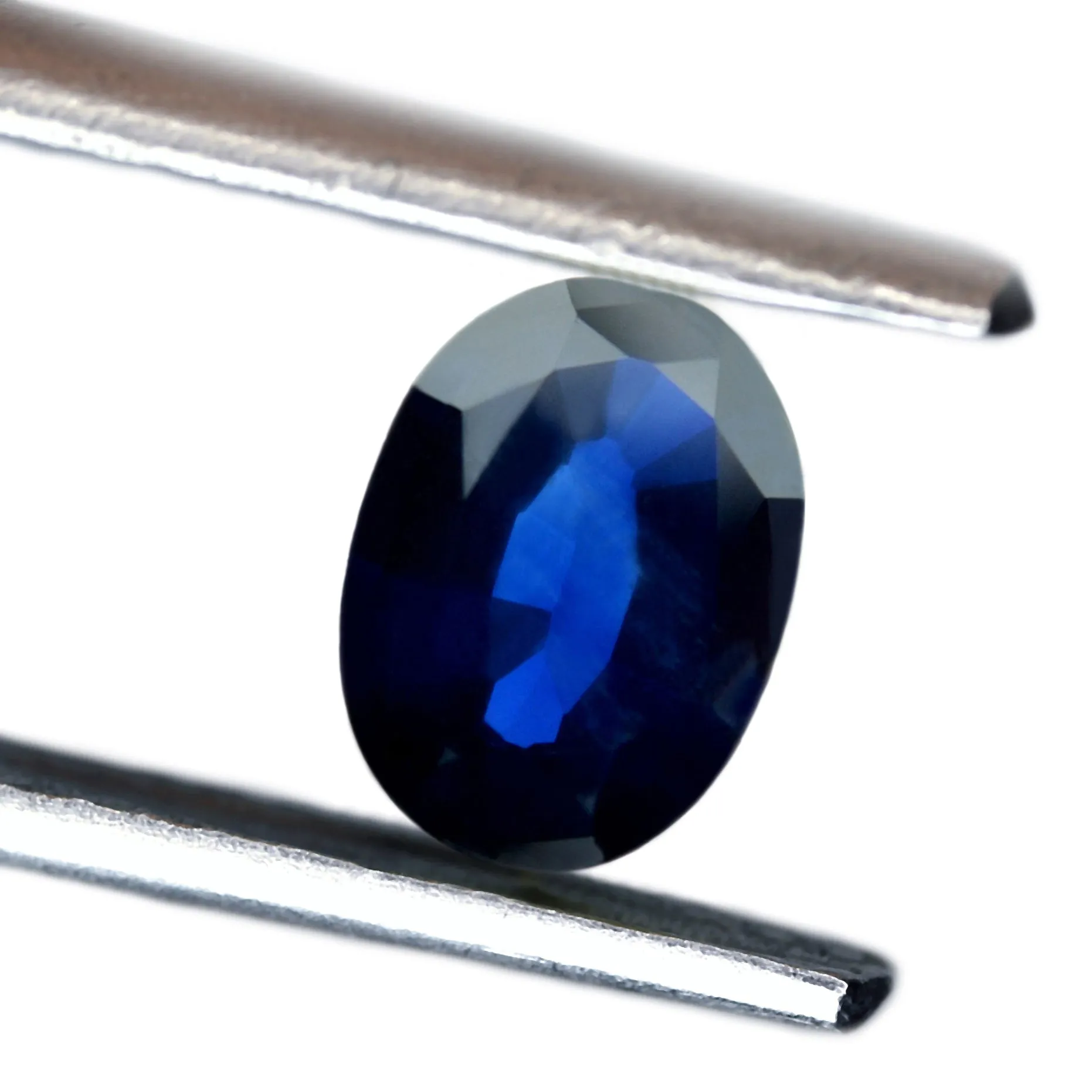 0.78ct Certified Natural Blue Sapphire