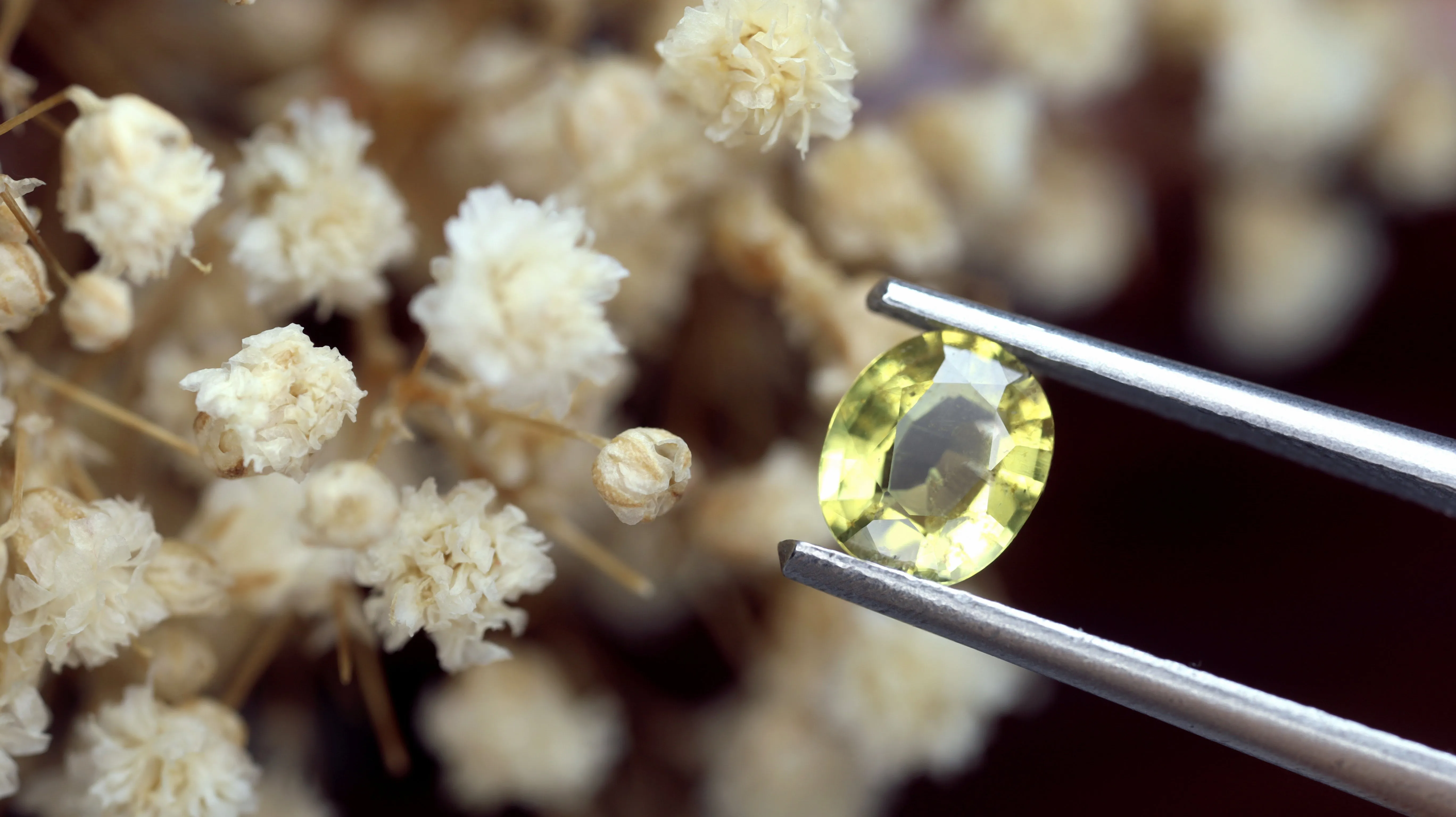 0.79ct Certified Natural Yellow Sapphire