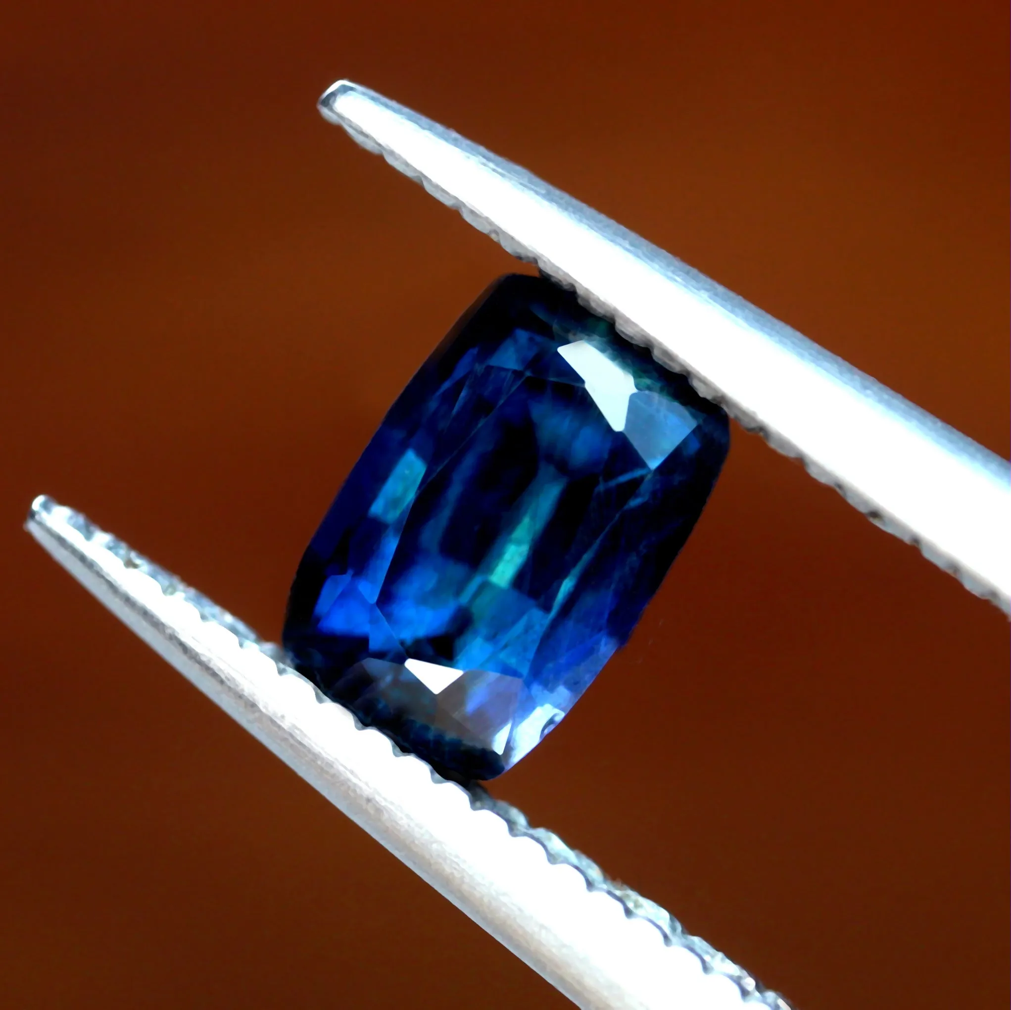 0.83ct Certified Natural Blue Sapphire
