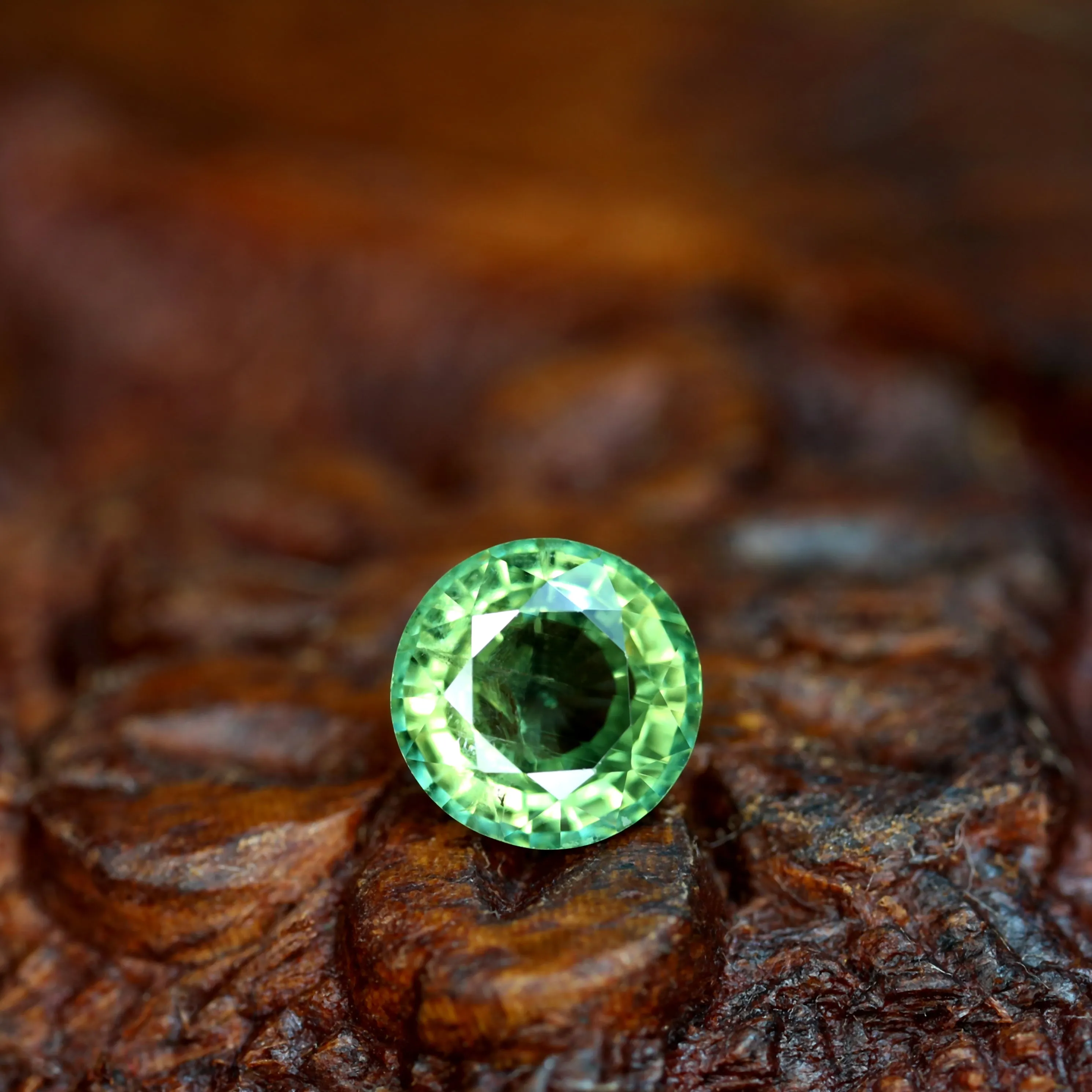 0.83ct Certified Natural Green Sapphire