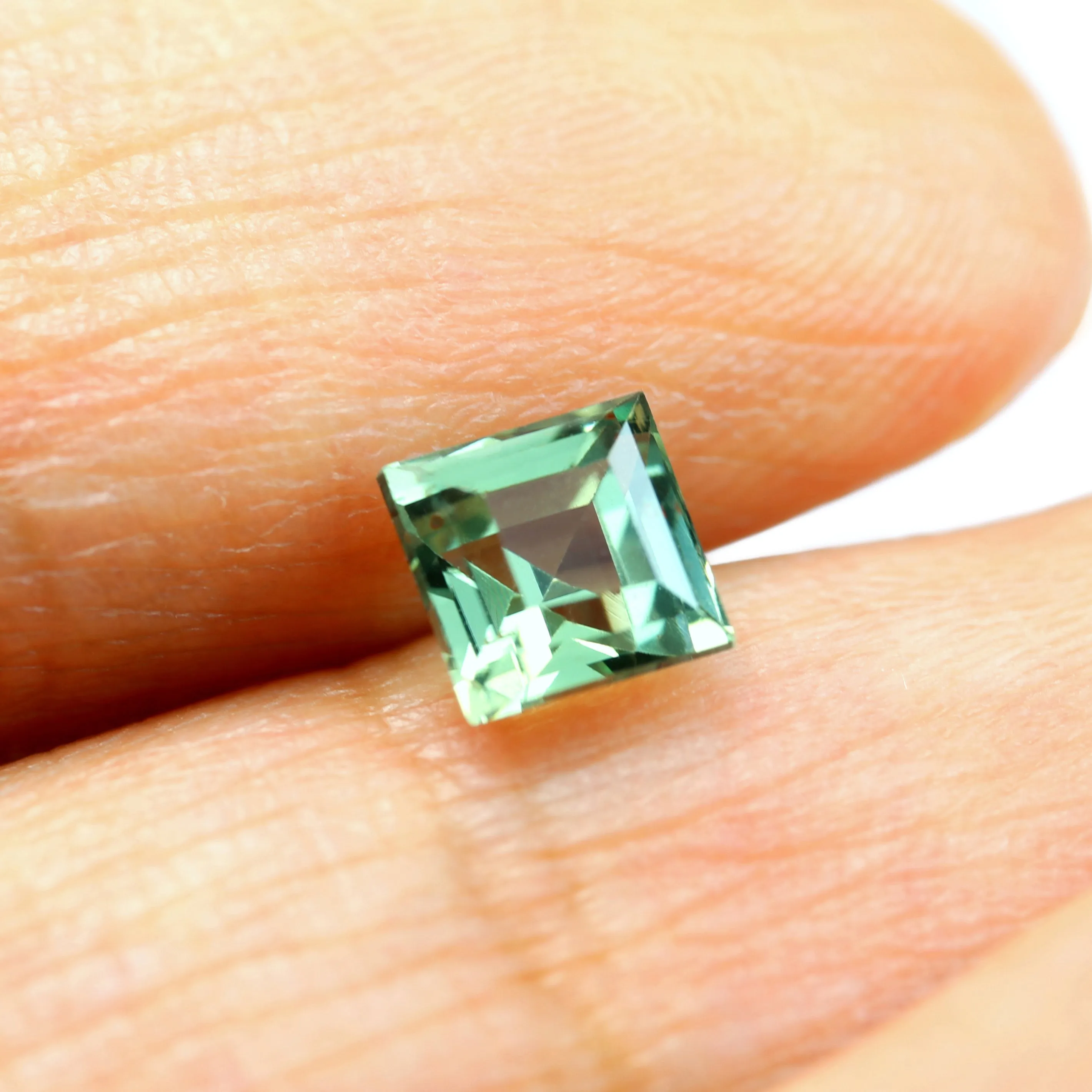 0.85ct Certified Natural Green Sapphire