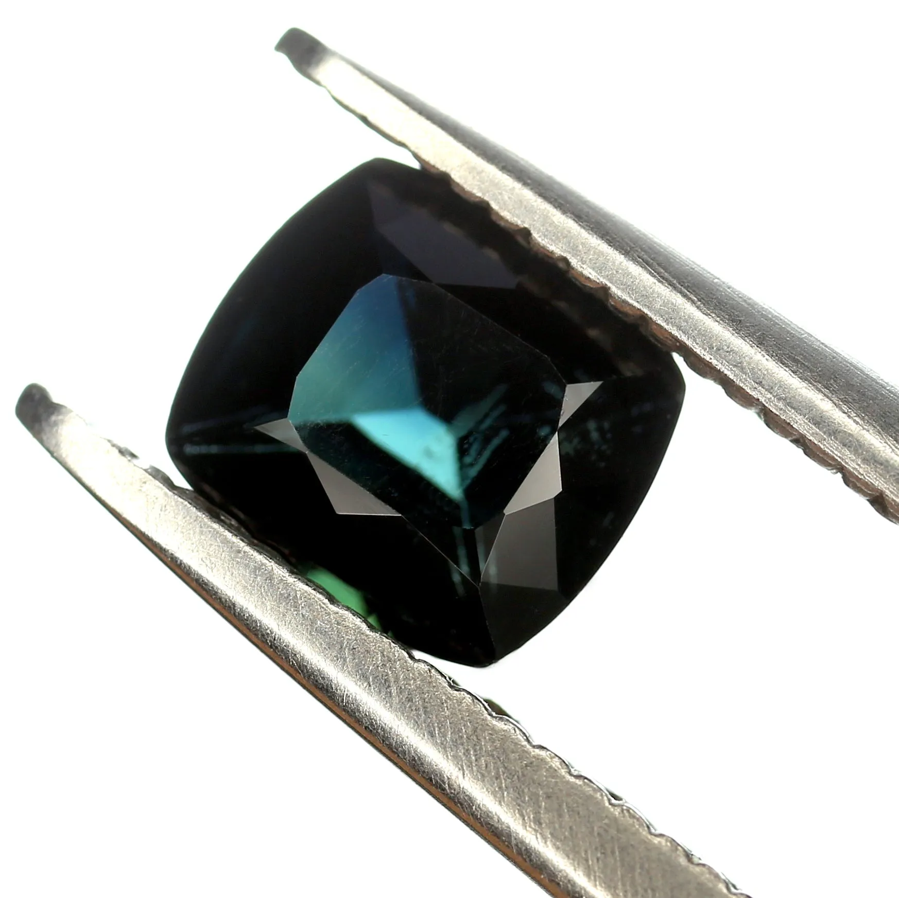 0.85ct Certified Natural Teal Sapphire