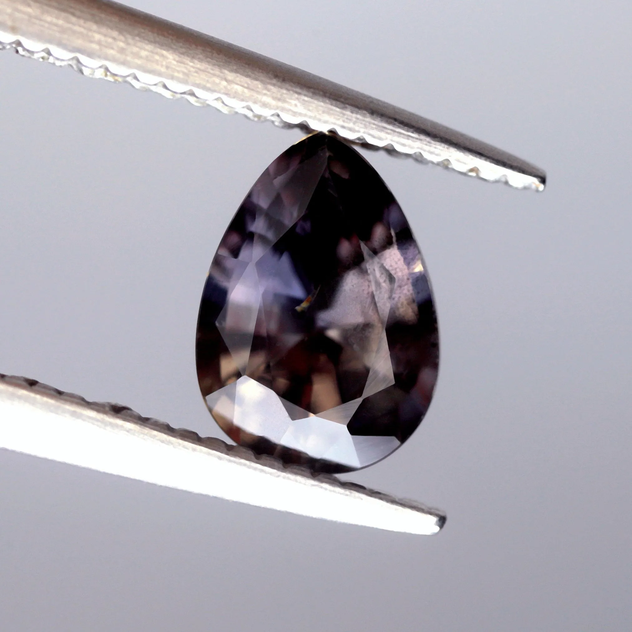 0.86ct Certified Natural Multicolor Sapphire