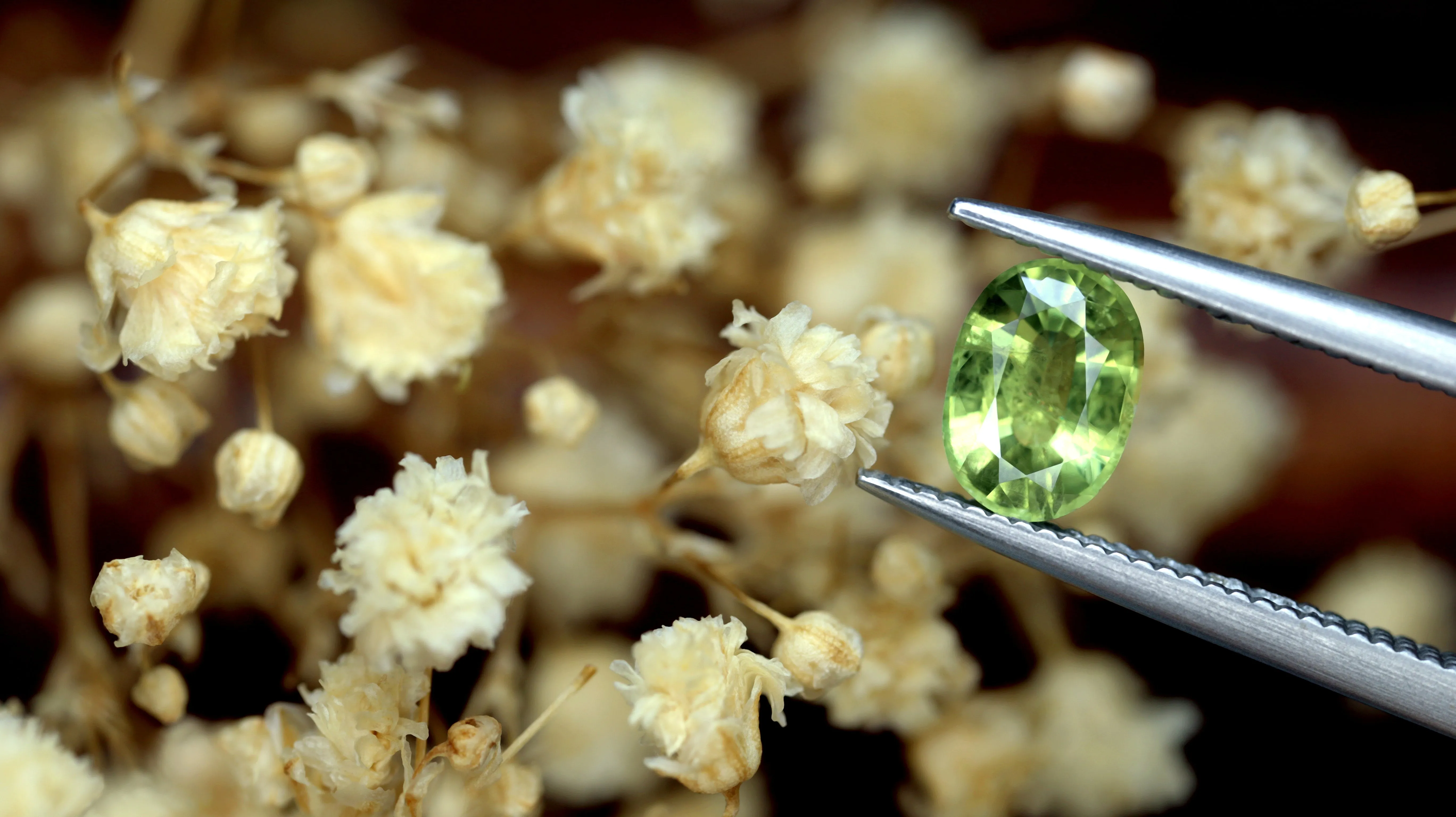 0.87ct Certified Natural Green Sapphire