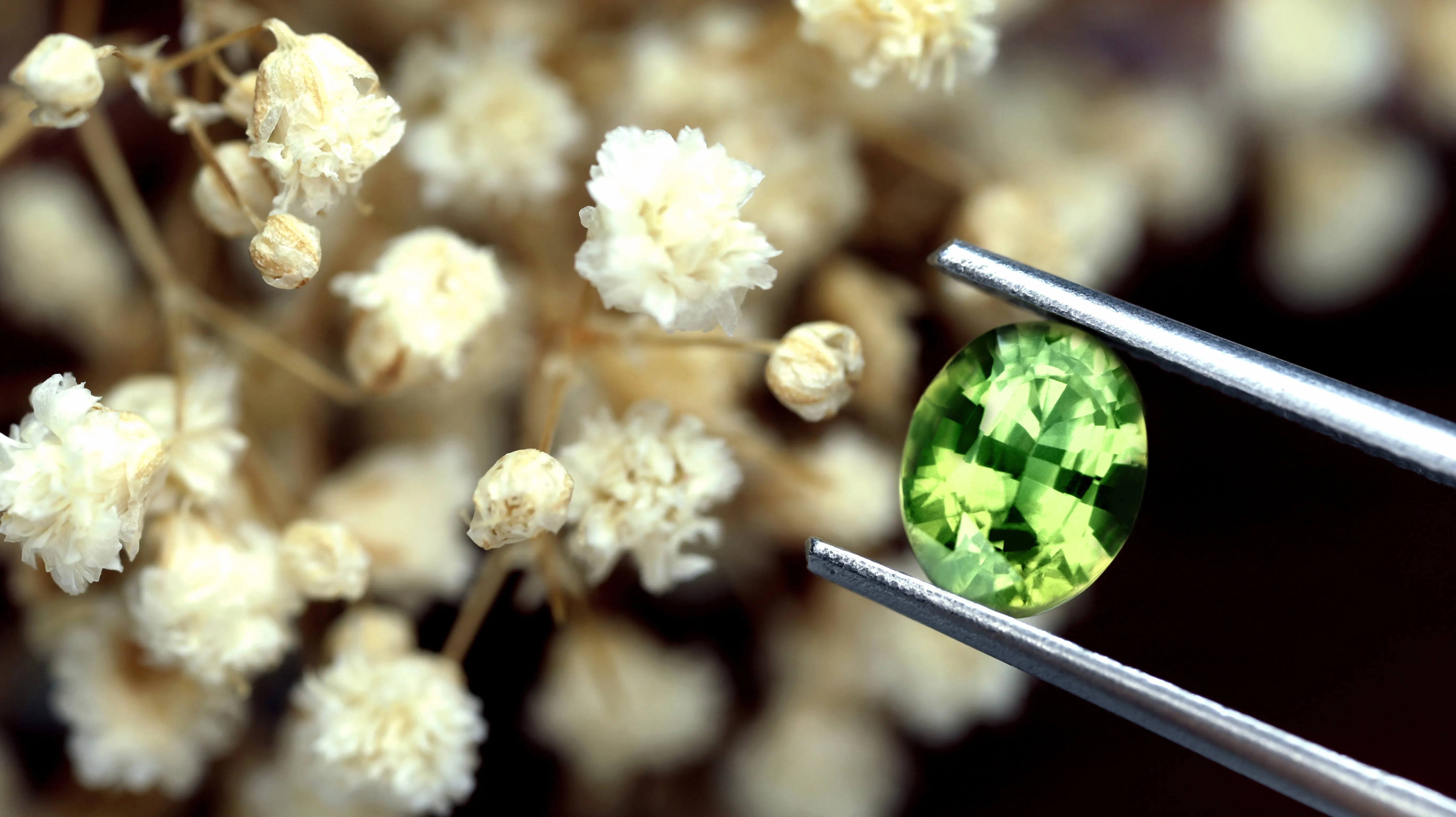 0.87ct Certified Natural Green Sapphire