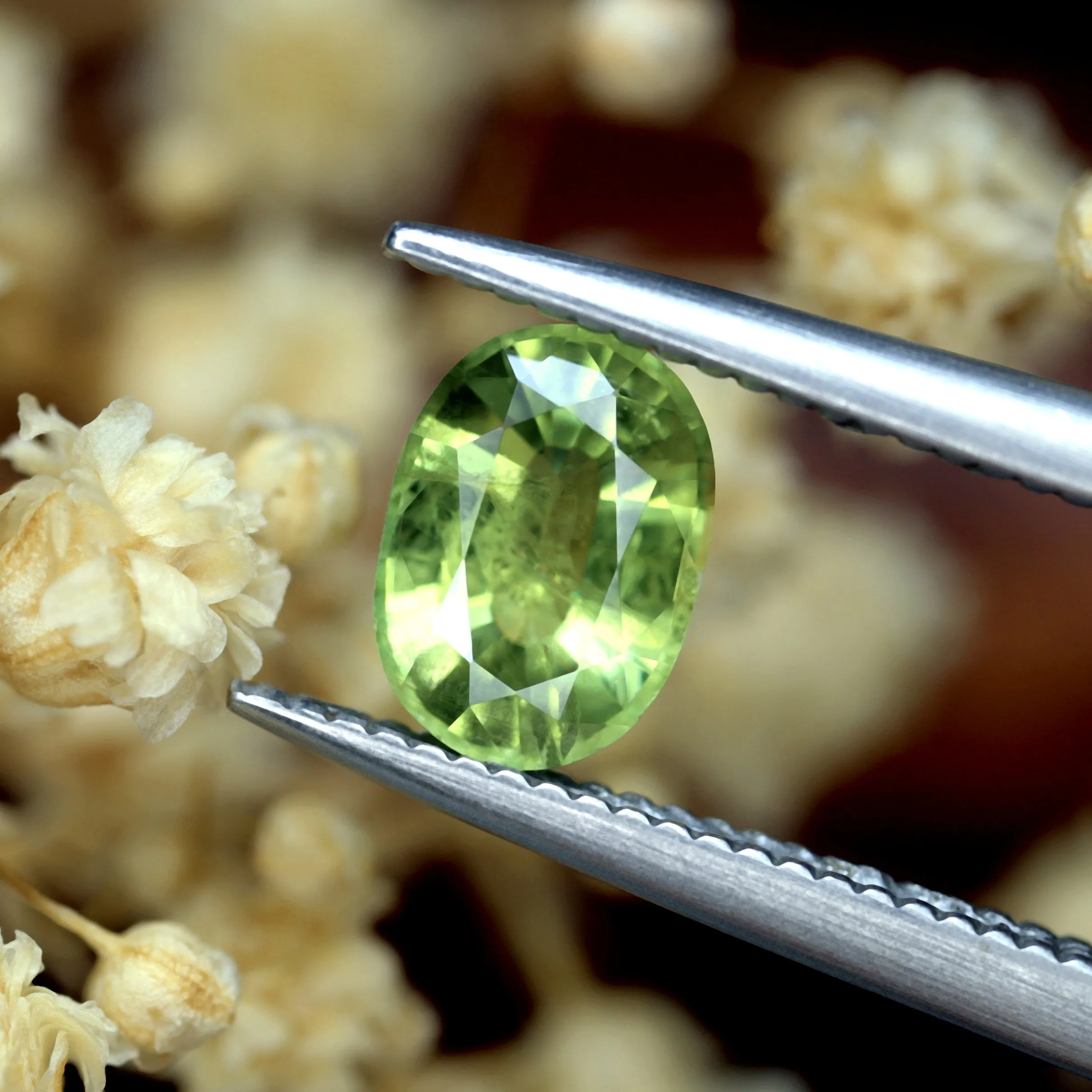0.87ct Certified Natural Green Sapphire