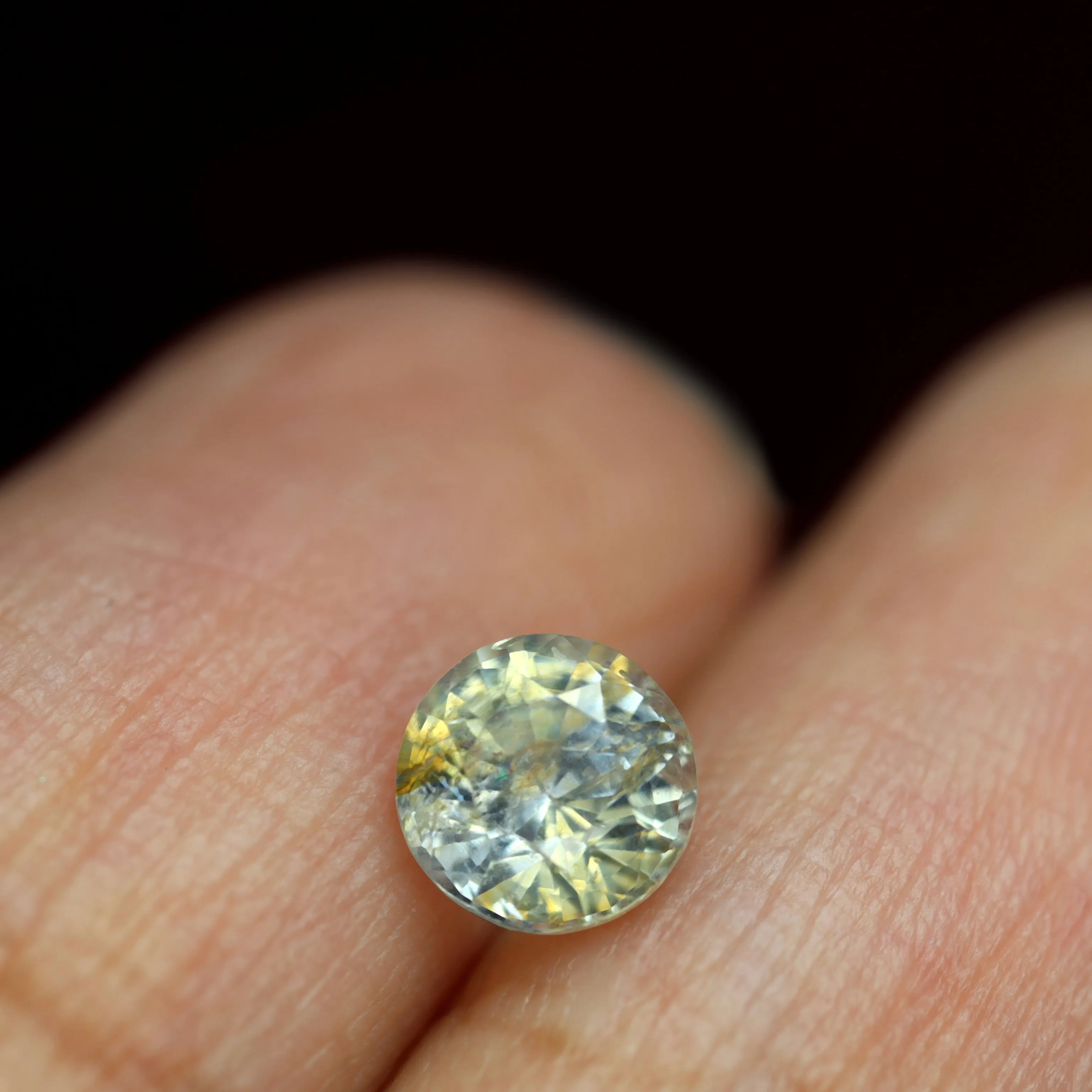 0.88ct Certified Natural Bicolor Sapphire
