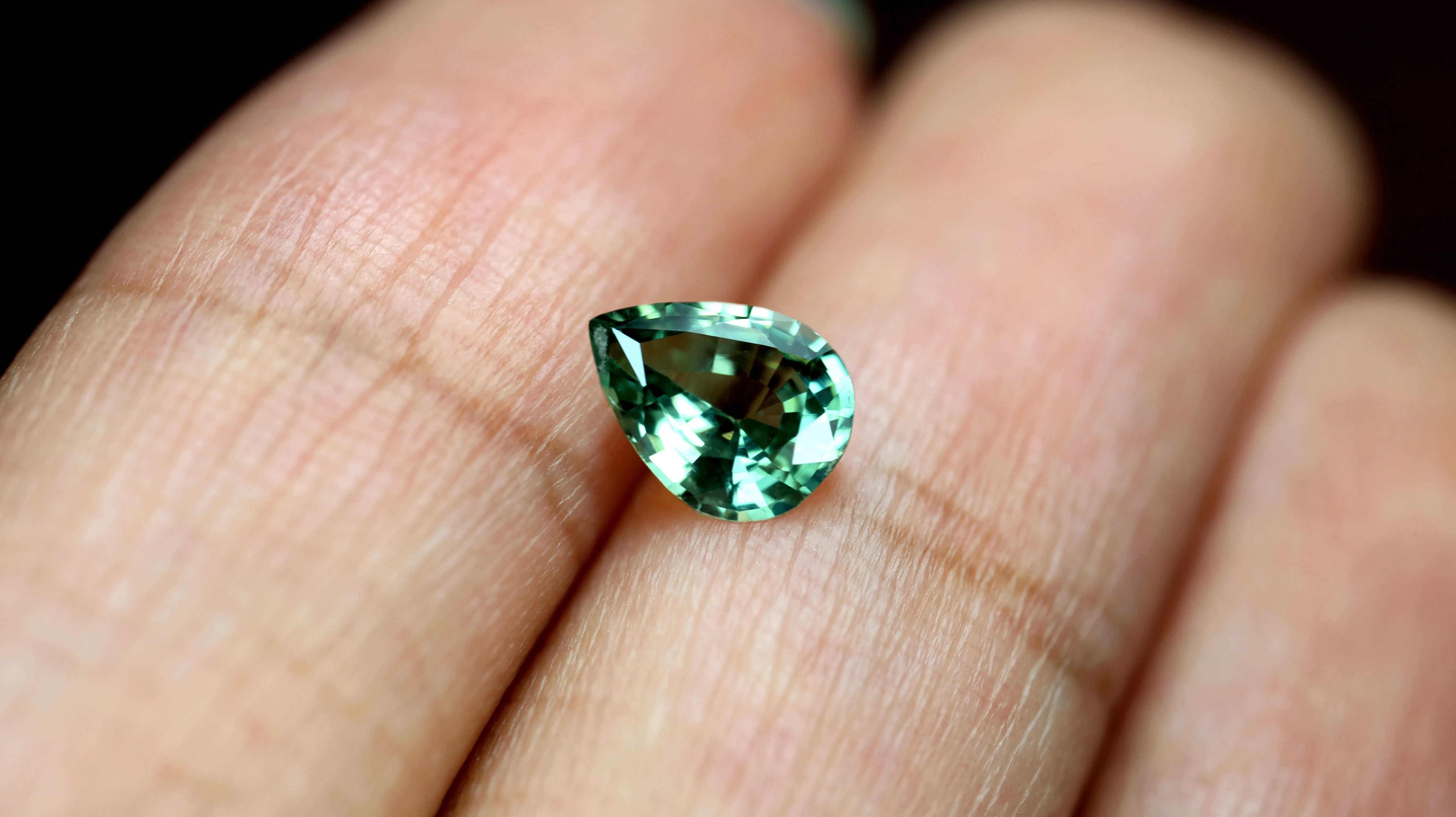 0.89ct Certified Natural Teal Sapphire