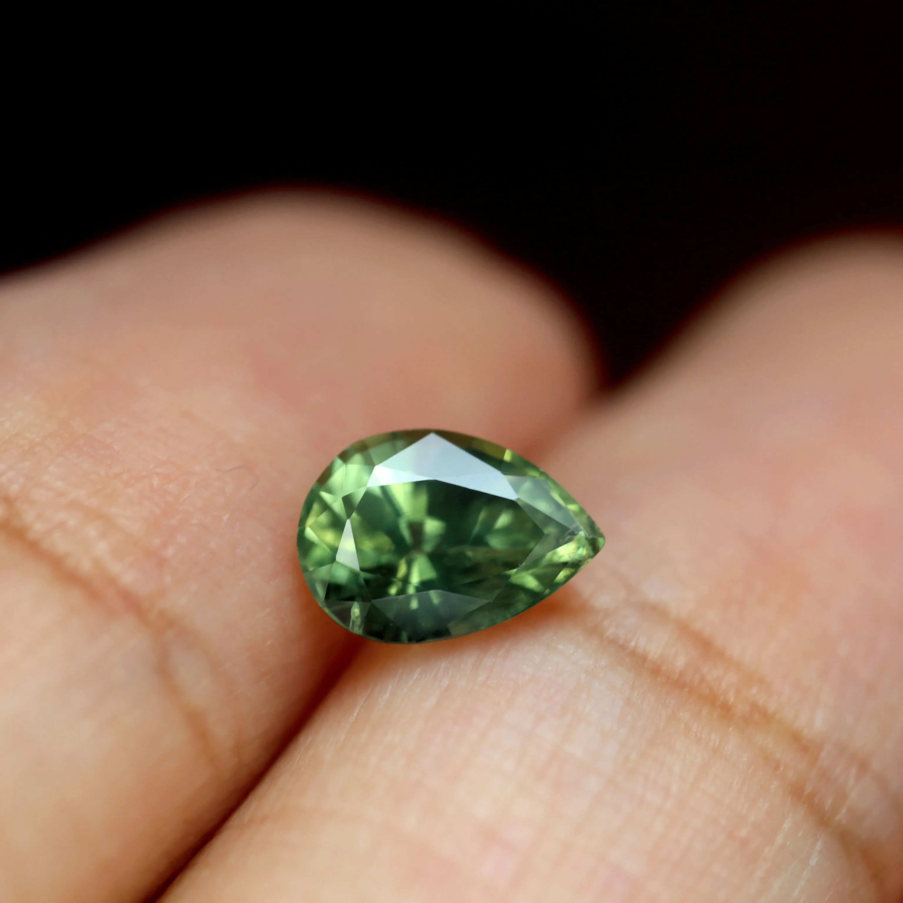 0.90 ct Certified Natural Green Sapphire