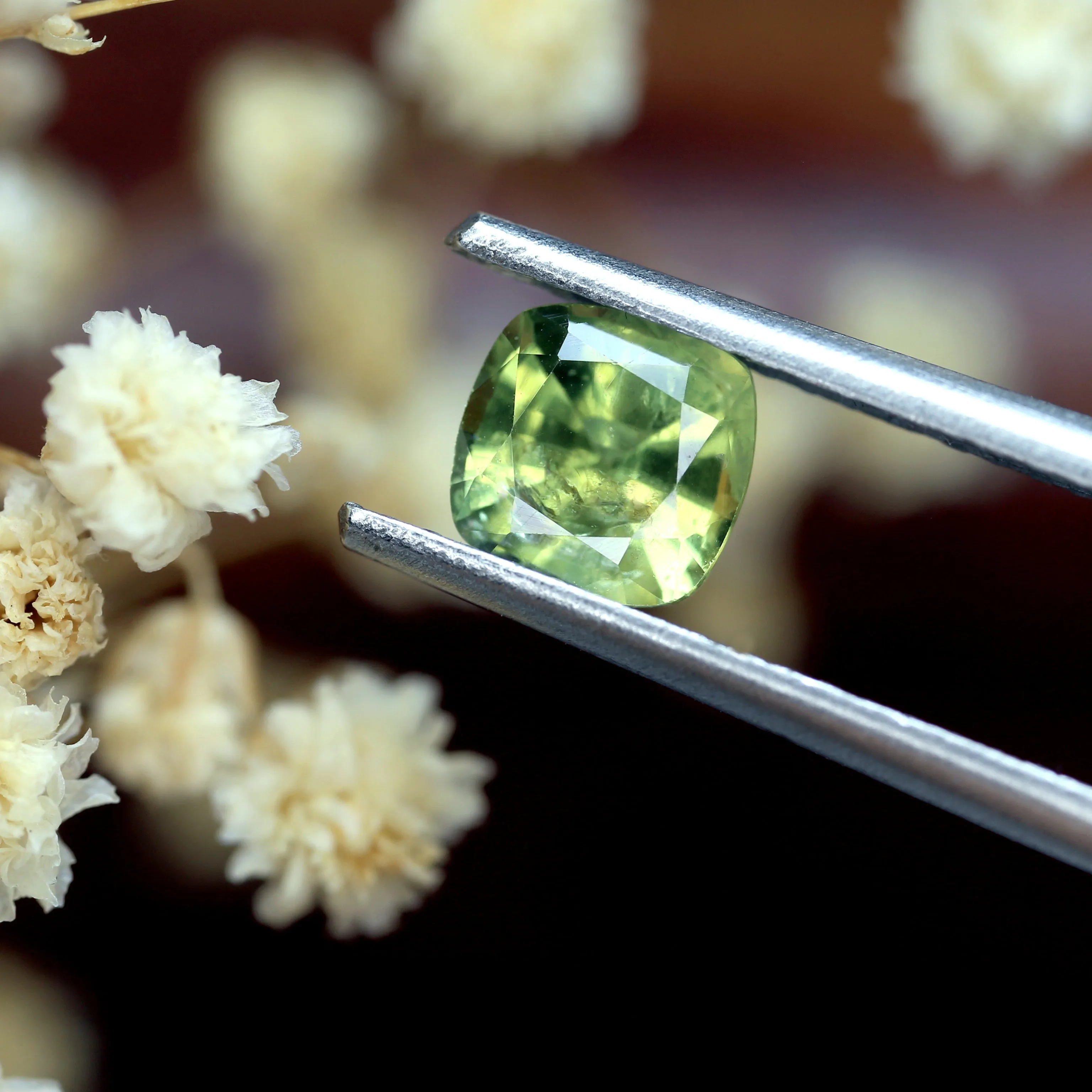 0.90ct Certified Natural Green Sapphire