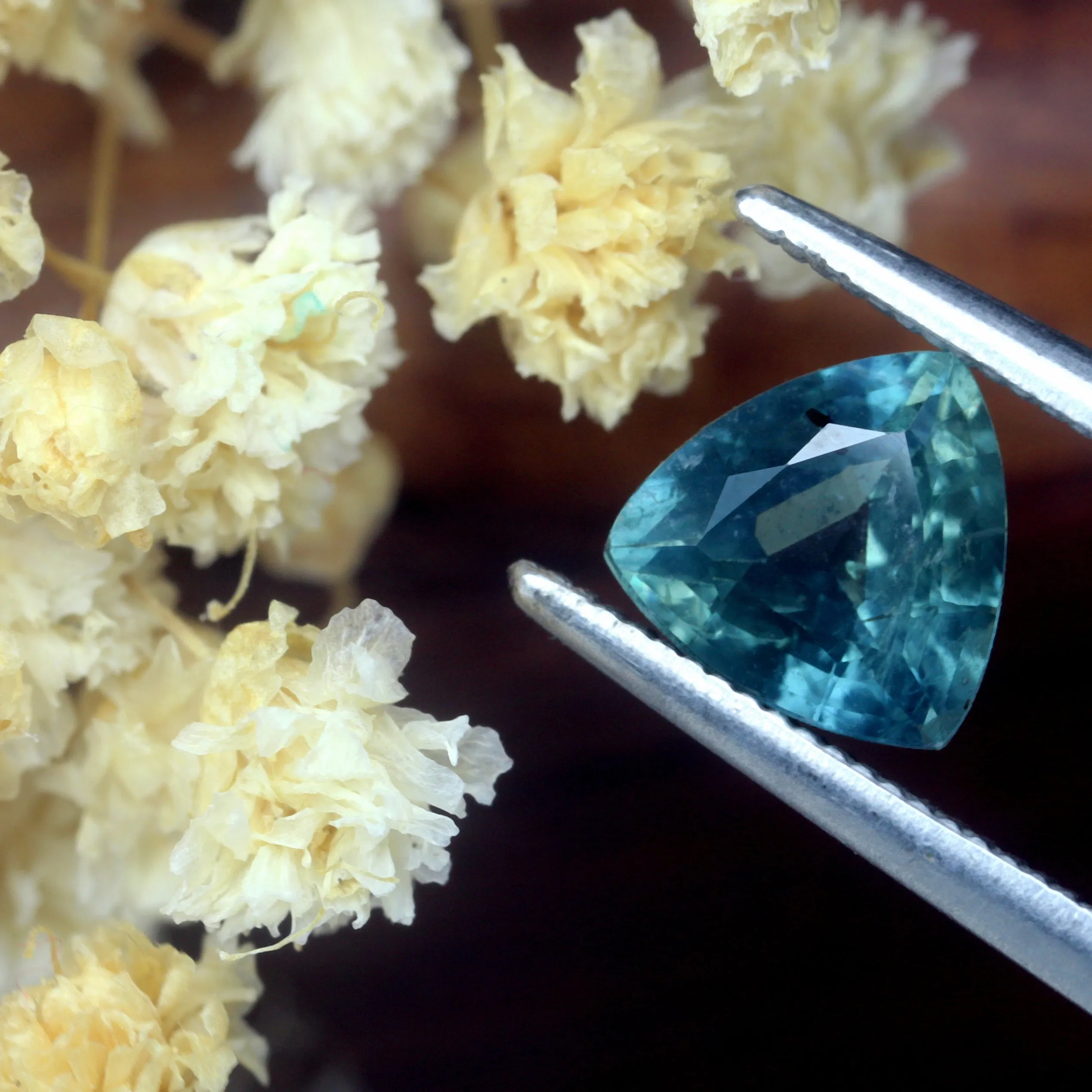 0.91ctCertified Natural Teal Sapphire