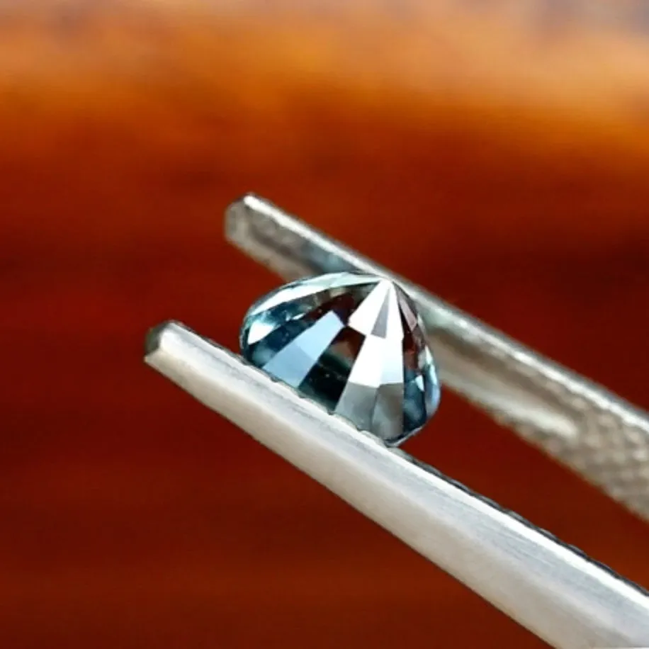 0.92ct Certified Natural Teal Sapphire