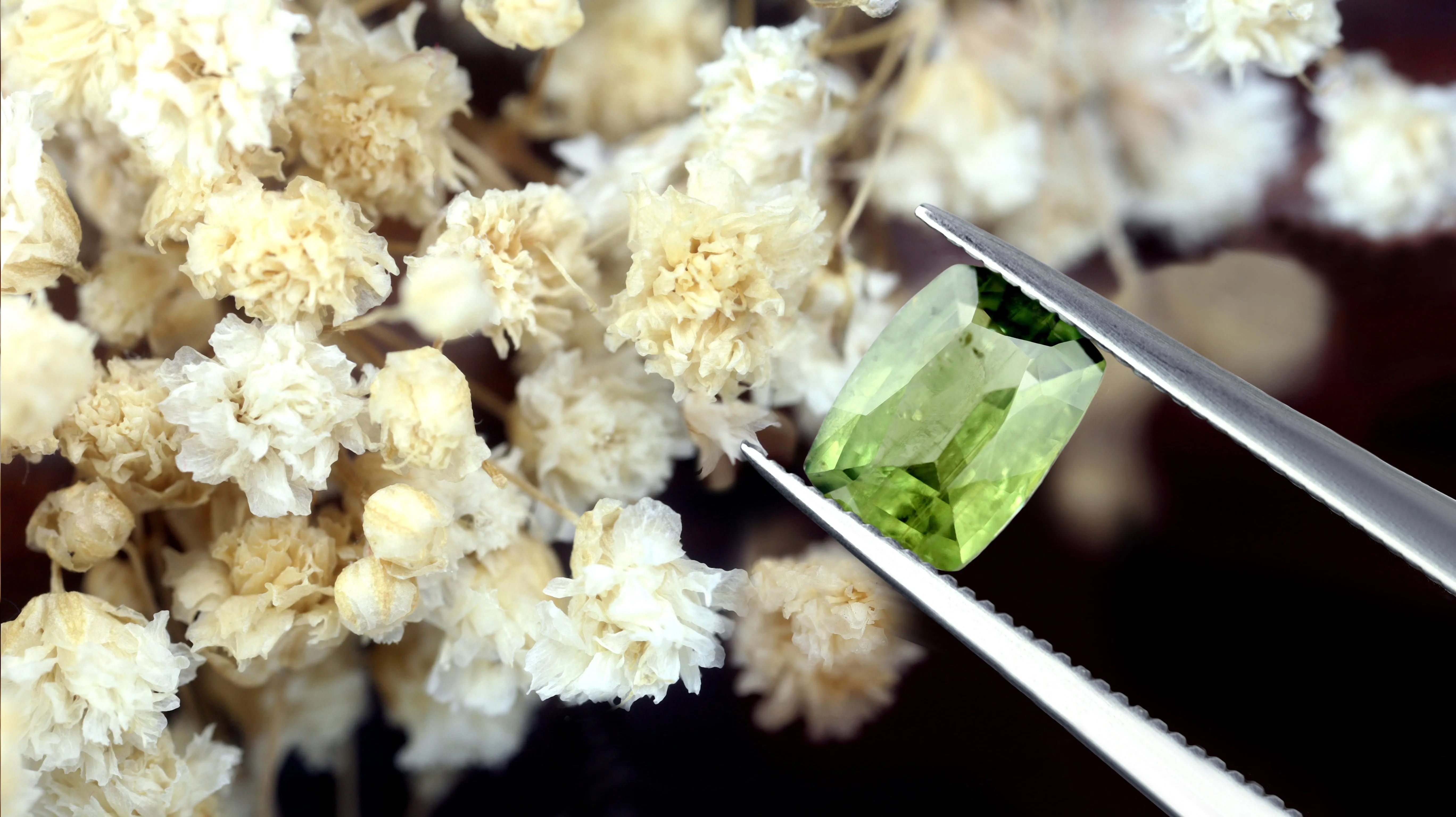 0.94ct Certified Natural Green Sapphire