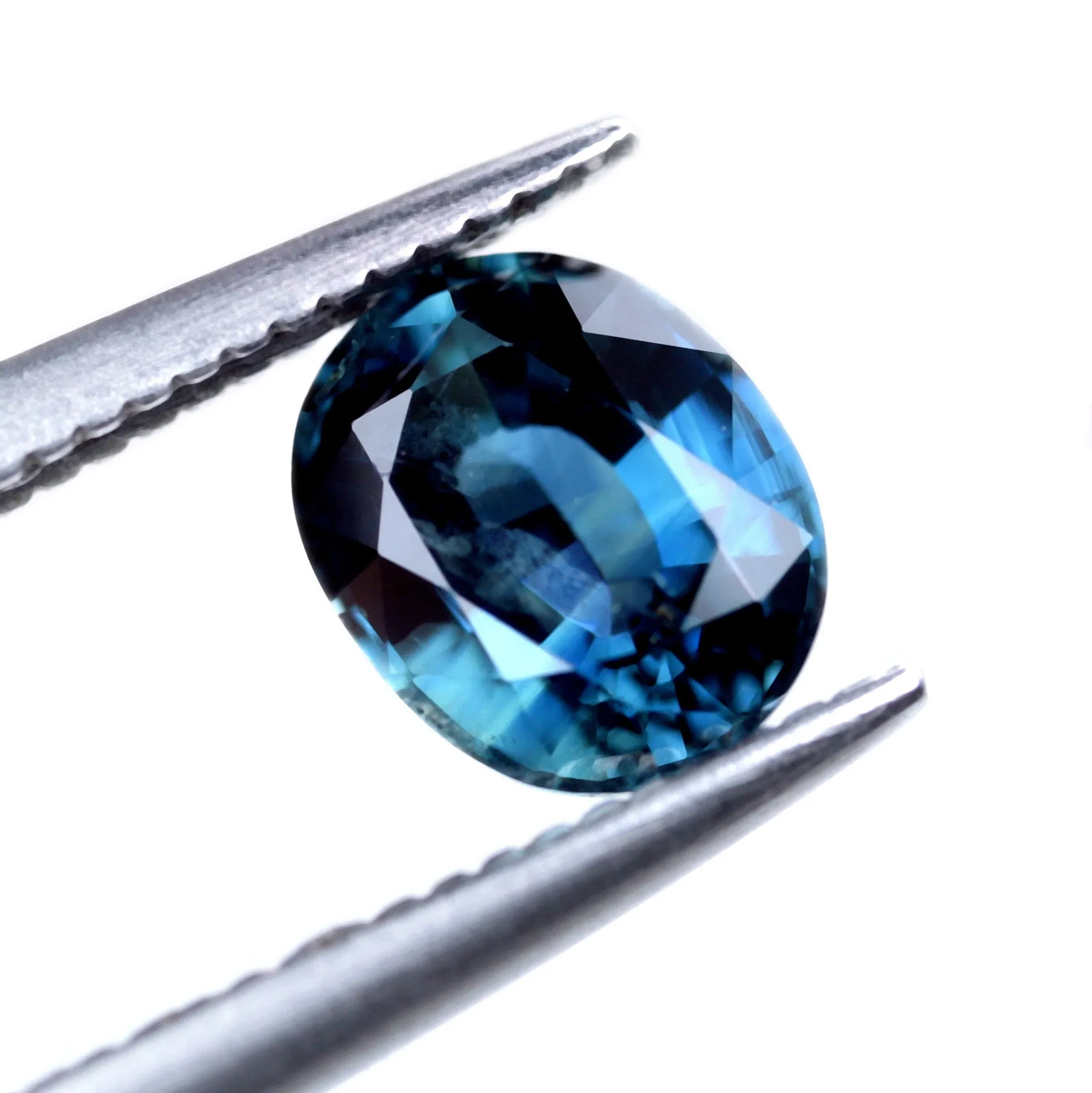 0.97ct Certified Natural Blue Sapphire